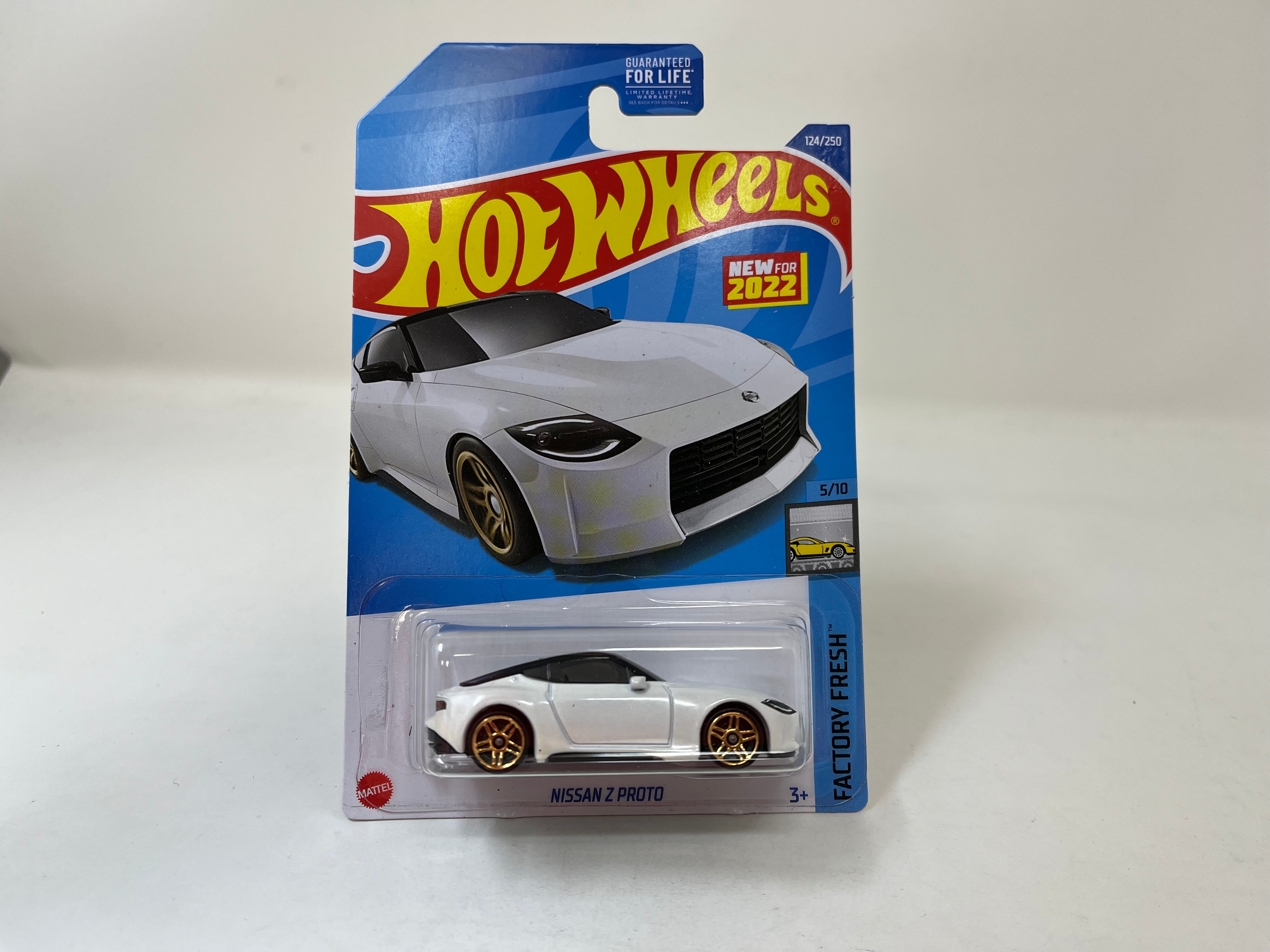 Nissan Z Proto #124 * White * 2022 Hot Wheels USA Card、mySite、hgirdovlk
