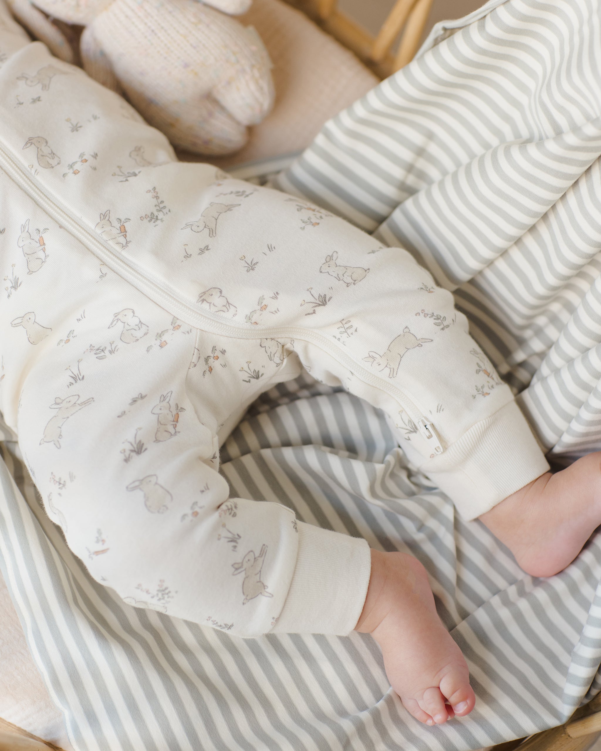  Zip Longsleeve Sleeper || Bunnies、mySite、layawaytickets