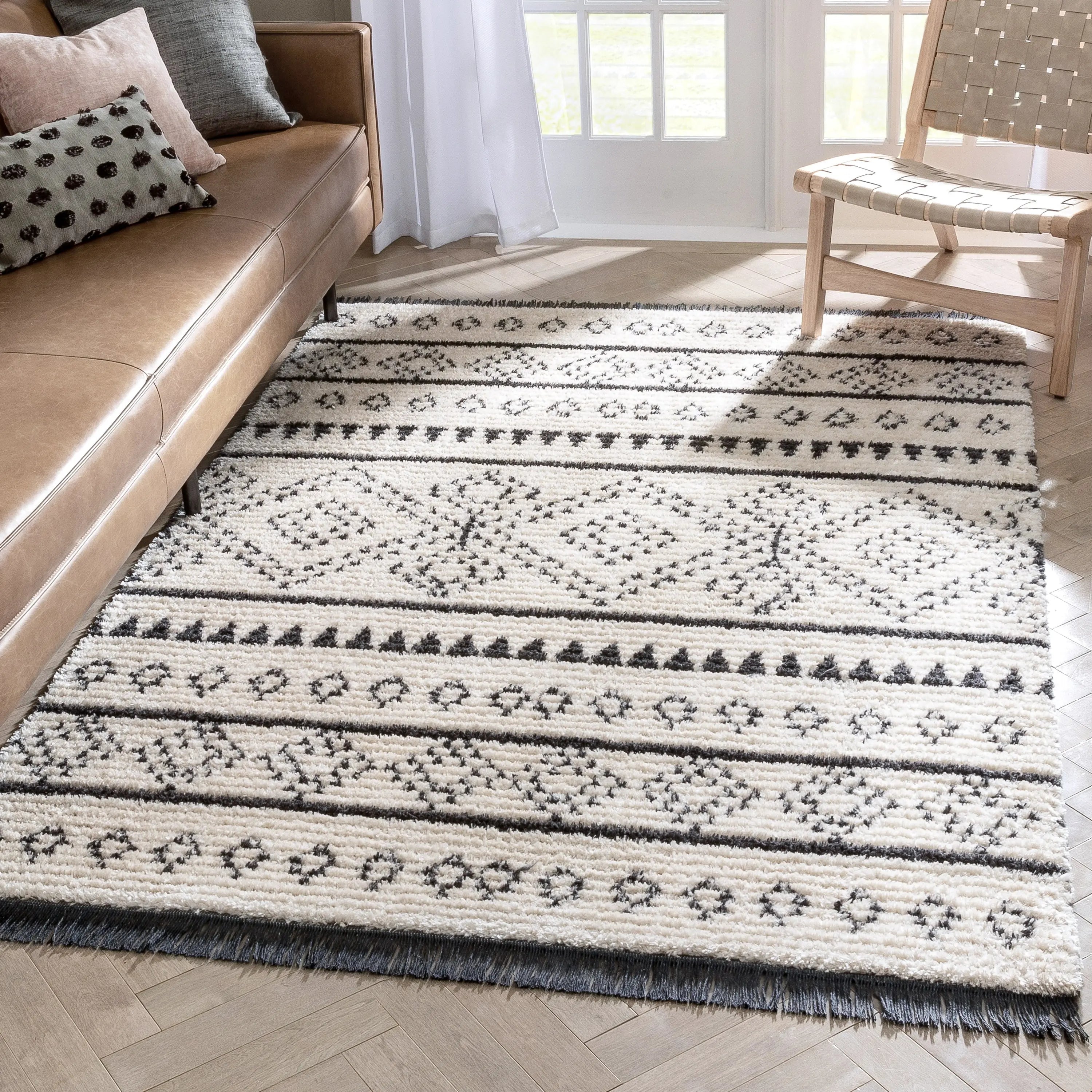 Odina Tribal Diamond Lattice Pattern Grey High-Low Textured Pile Rug、mySite、gigharbornorthrealestate