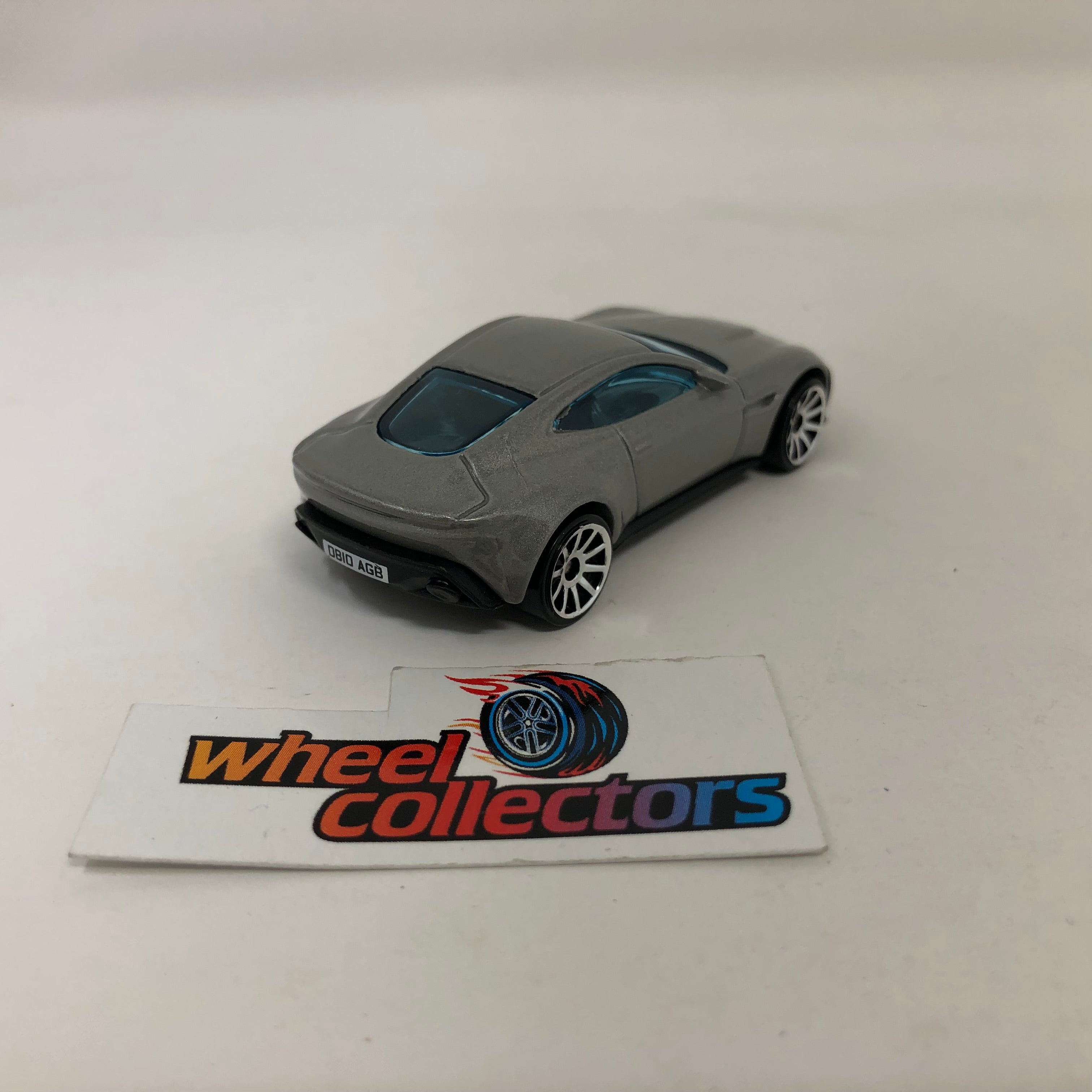 Aston Martin DB10 * Hot Wheels Loose 1:64 Scale Diecast Model、mySite、hgirdovlk