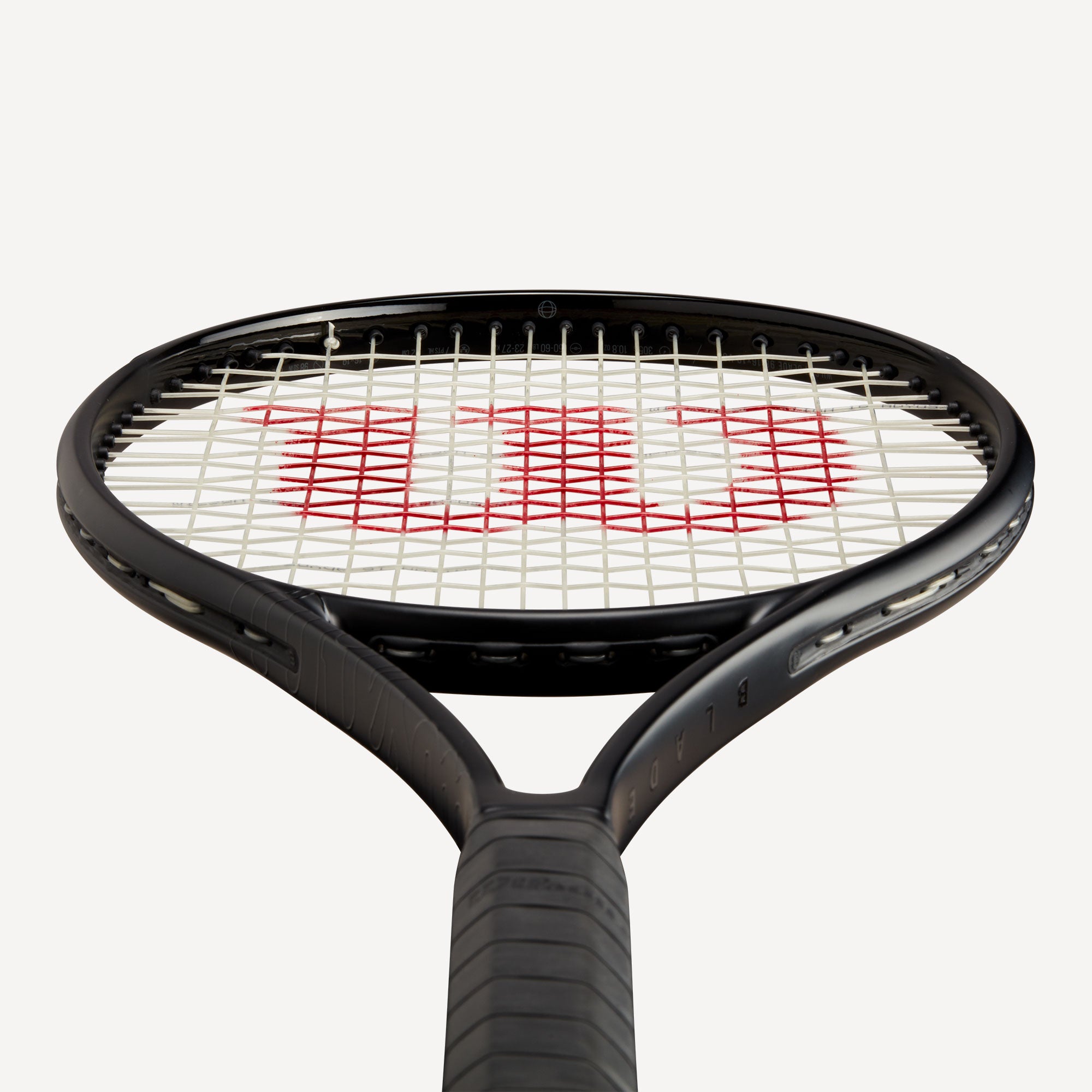 Wilson Noir Blade 98 16x19 V8 Tennis Racket
