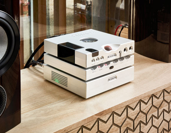 Headphone Zone Chord Hugo TT2