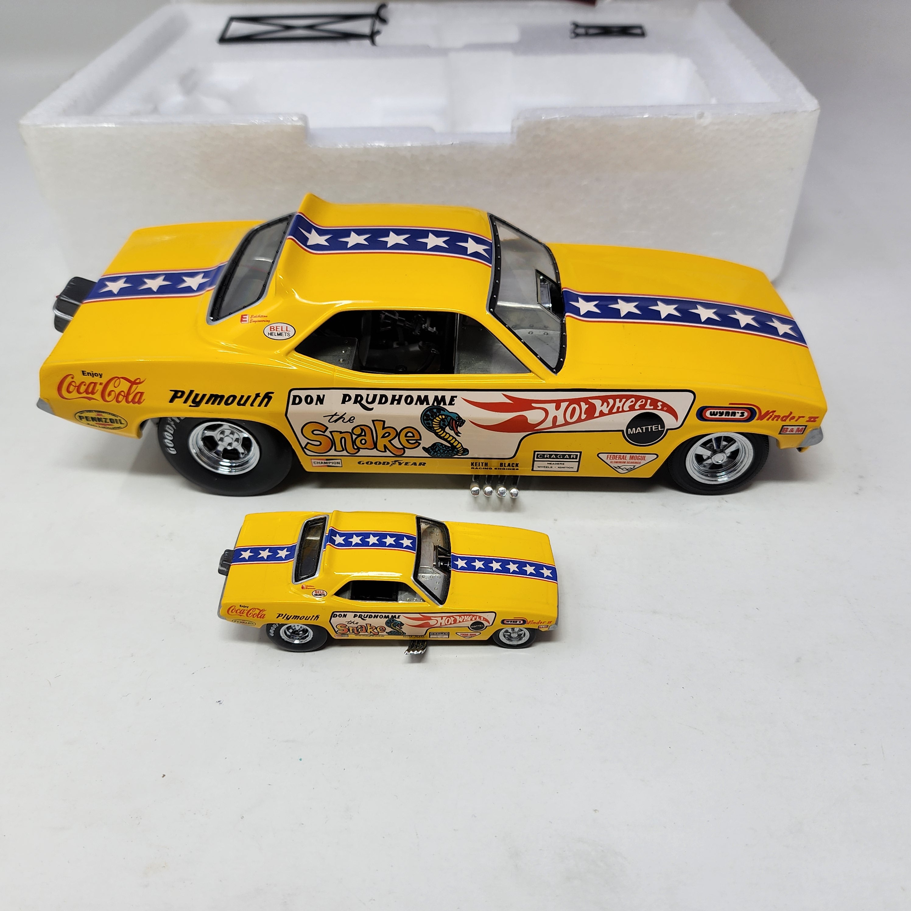Hot Wheels Legends Funny Car '70 Plymouth Barracuda Snake 1/24 Scale & 1/64 Scale (Copy)、mySite、hgirdovlk