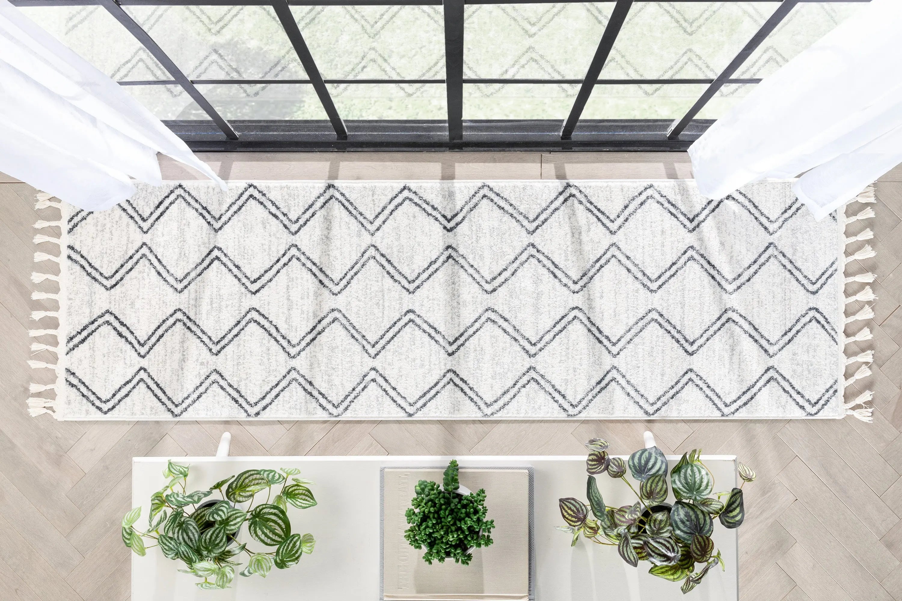 Reeve Modern Chevron Zig-Zag Grey Ivory Kids Rug、mySite、gigharbornorthrealestate