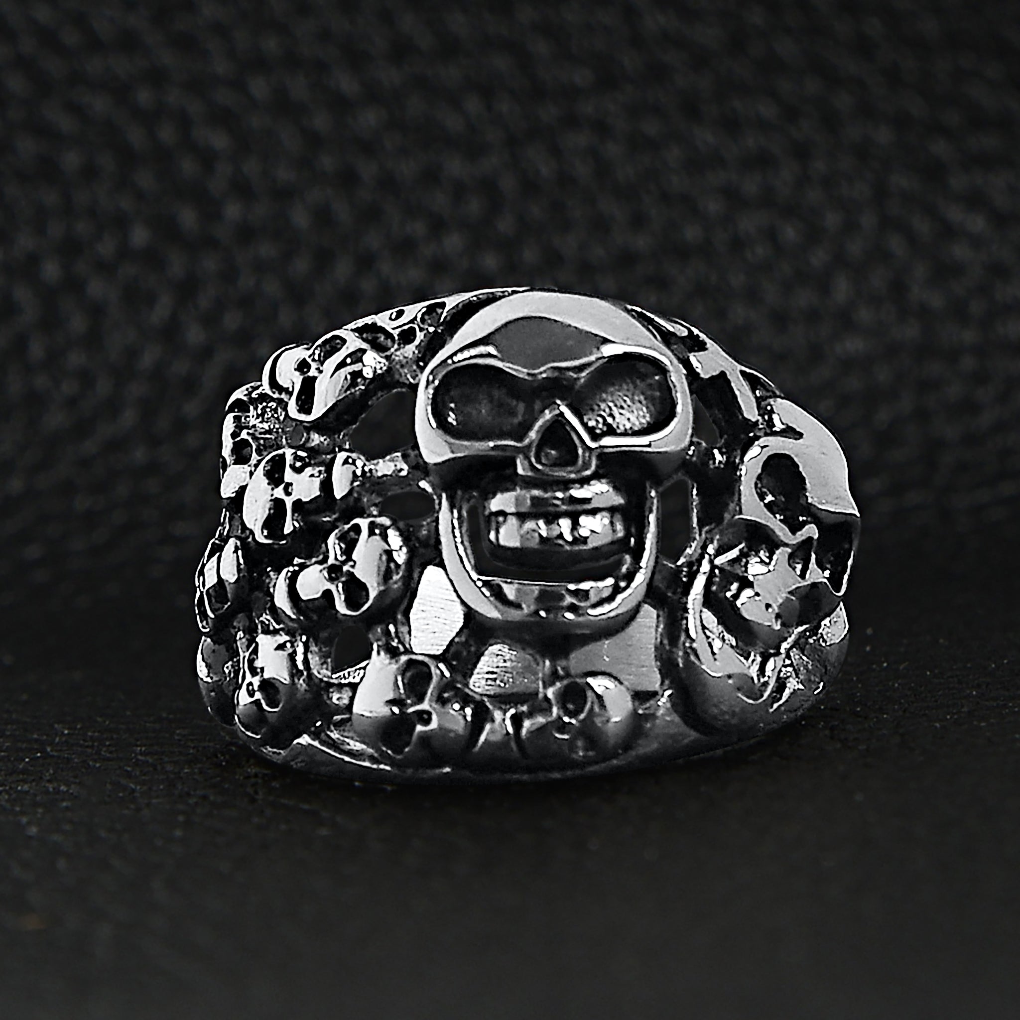 Stainless Steel Polished Multiple Skulls Ring / SCR2058、mySite、dreamappss