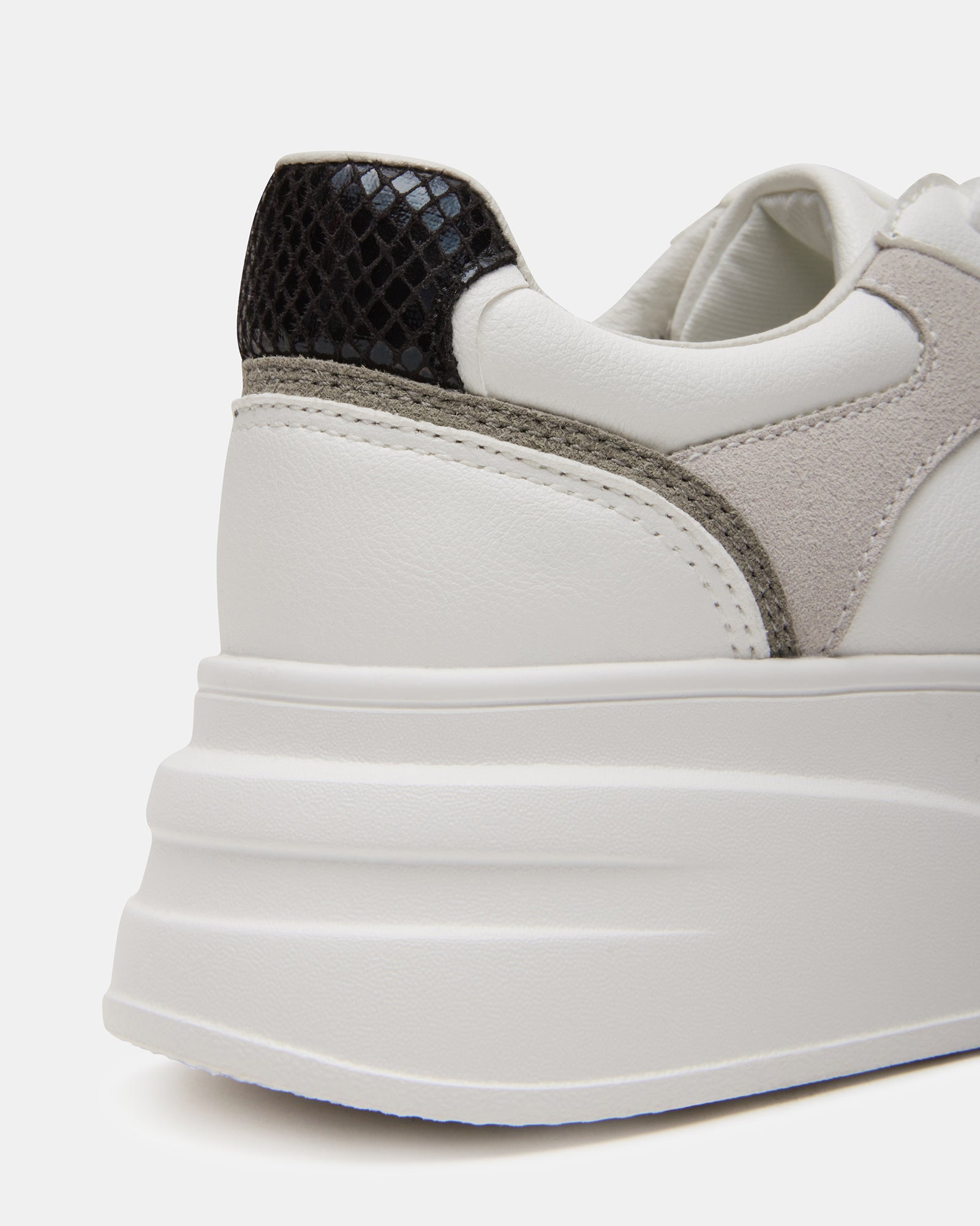 VENTURE WHITE - SM REBOOTED、mySite、gtrtttuynbv