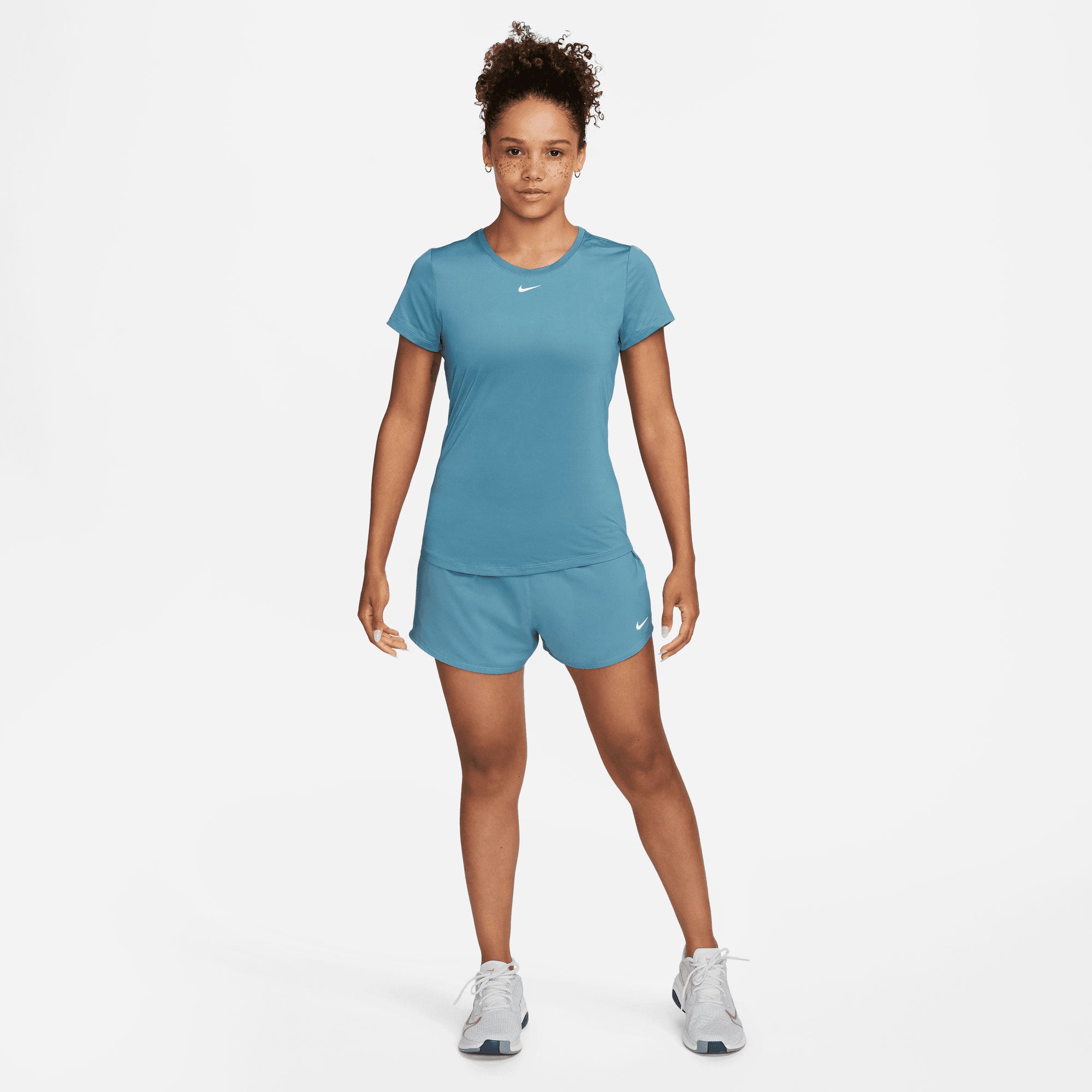 Nike One Dri-FIT Women's Slim Fit Shirt