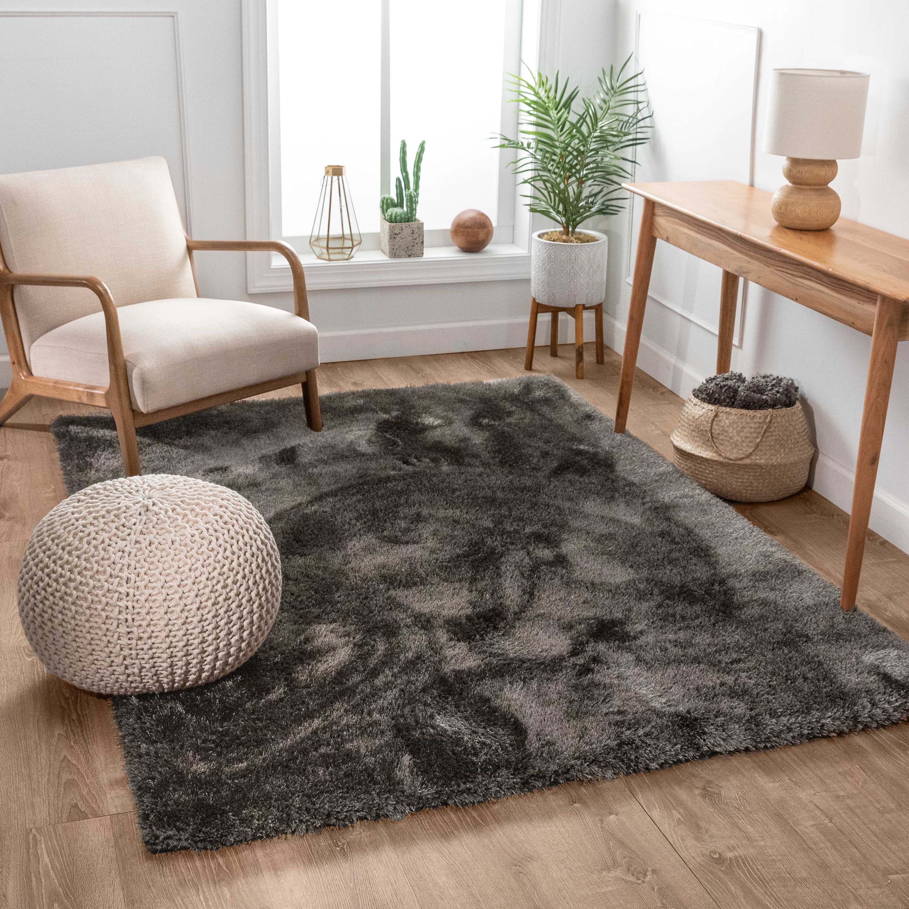 Feather Collection Liza Black Shag Rug – Sparkly, Plush, Minimalist Glam、mySite、gigharbornorthrealestate