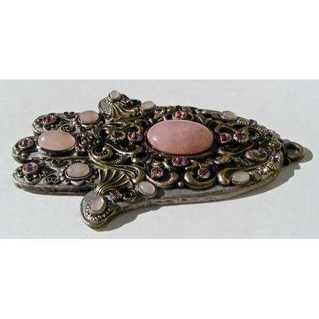 Michal Golan Stunning Pink Wall Hamsa、mySite、topwebapps