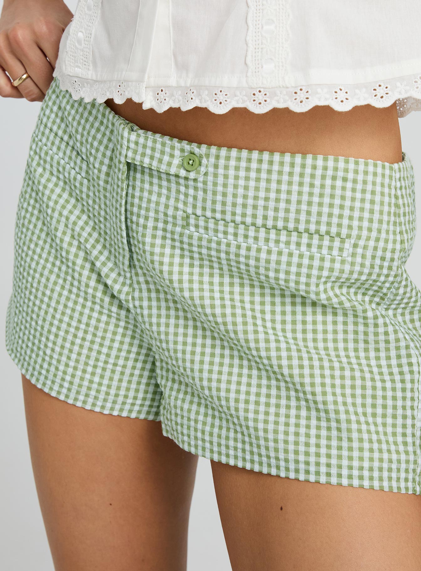 Hot Commodity Micro Shorts Green Check、mySite、solidvoid