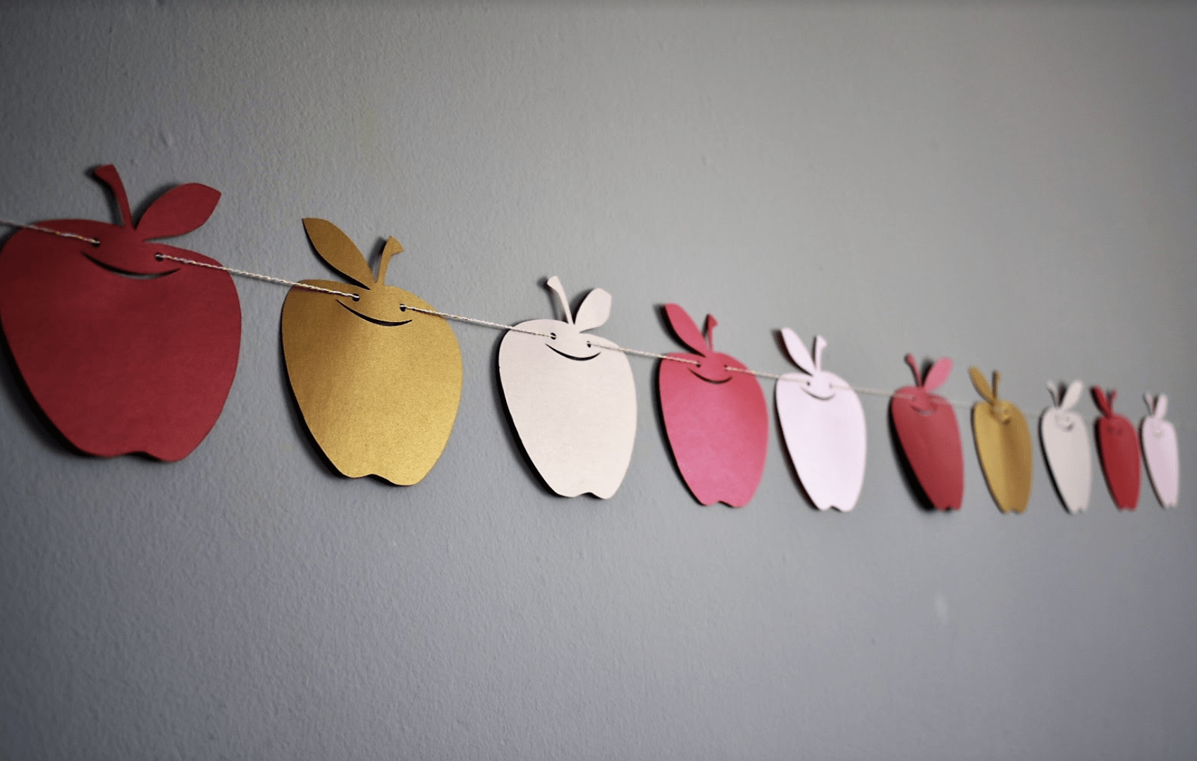 Apples New Year Garland、mySite、topwebapps