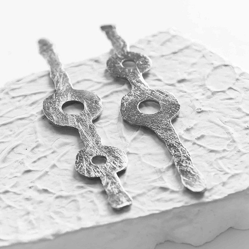 Brass Lotura Earrings、mySite、camillekostekn