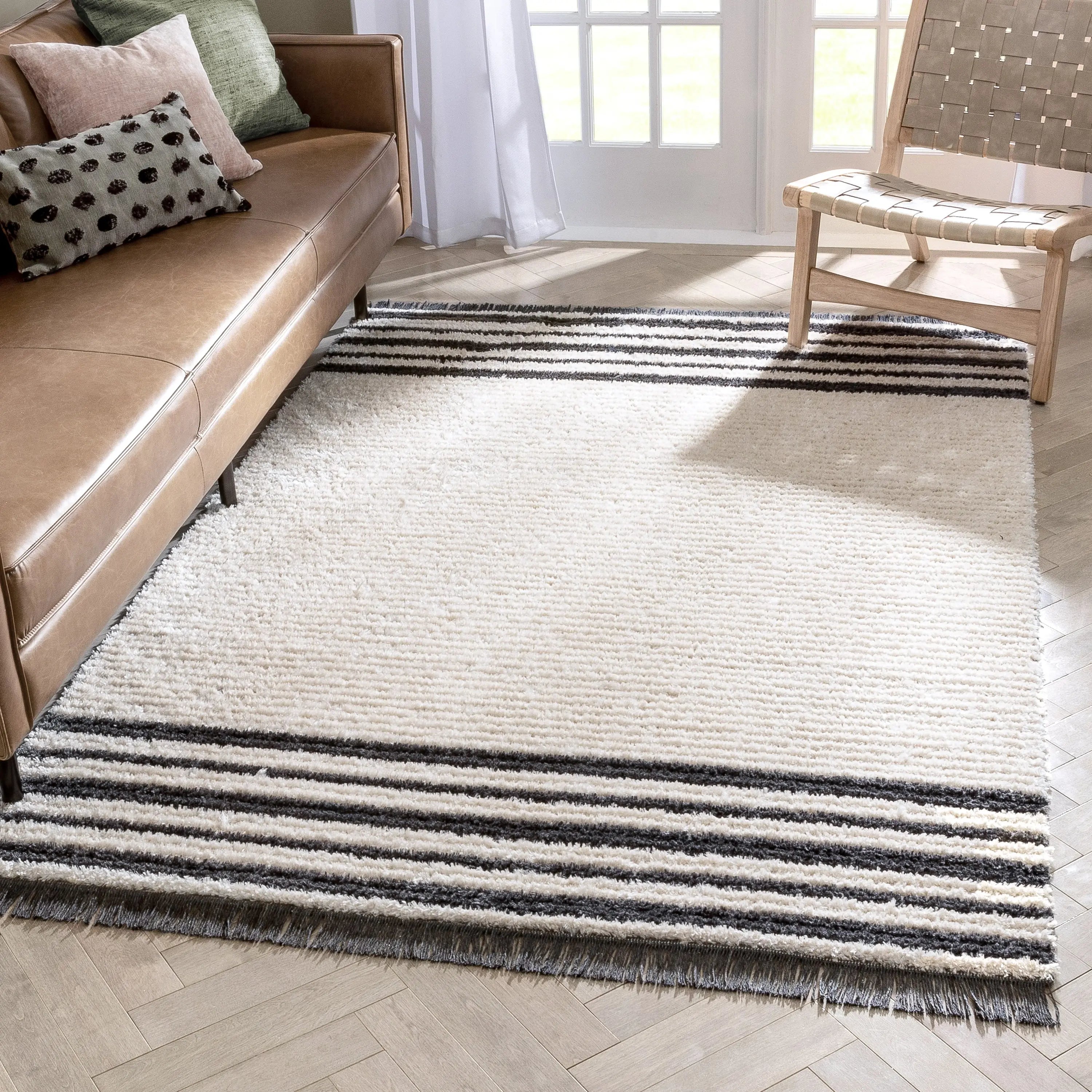 Adriel Tribal Solid Border Pattern Ivory High-Low Textured Pile Rug、mySite、gigharbornorthrealestate