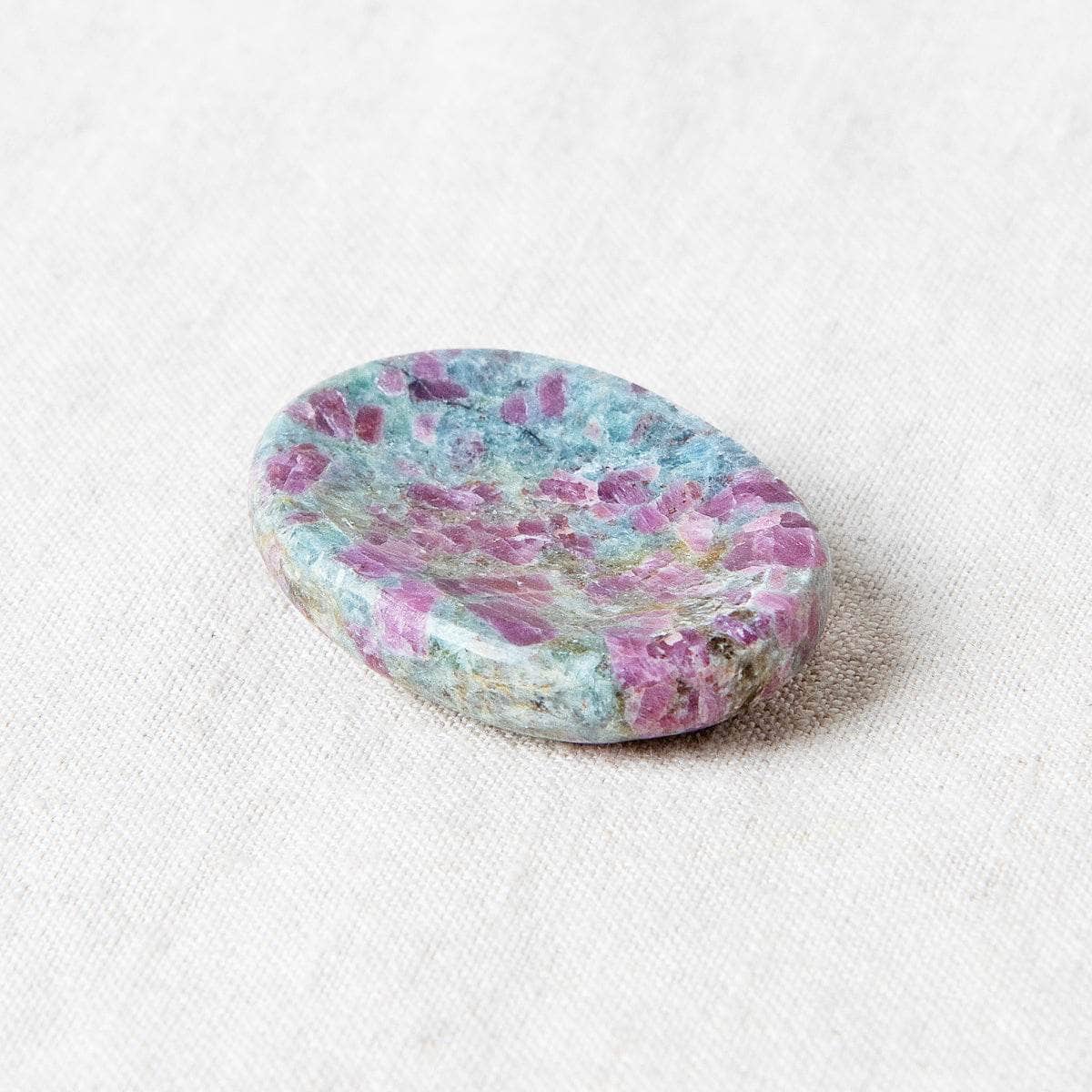 Ruby-Kyanite Worry Stone、mySite、hinf8tx79