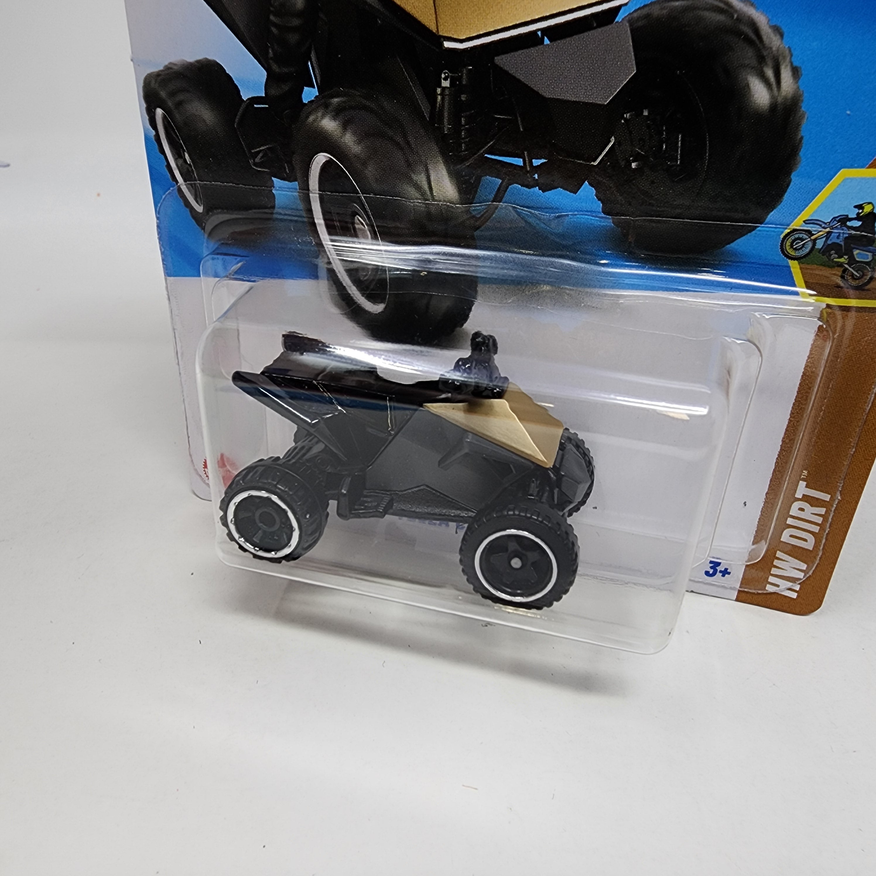 Tesla Cyberquad #82 * Gold * 2025 Hot Wheels NEW! L Case、mySite、hgirdovlk