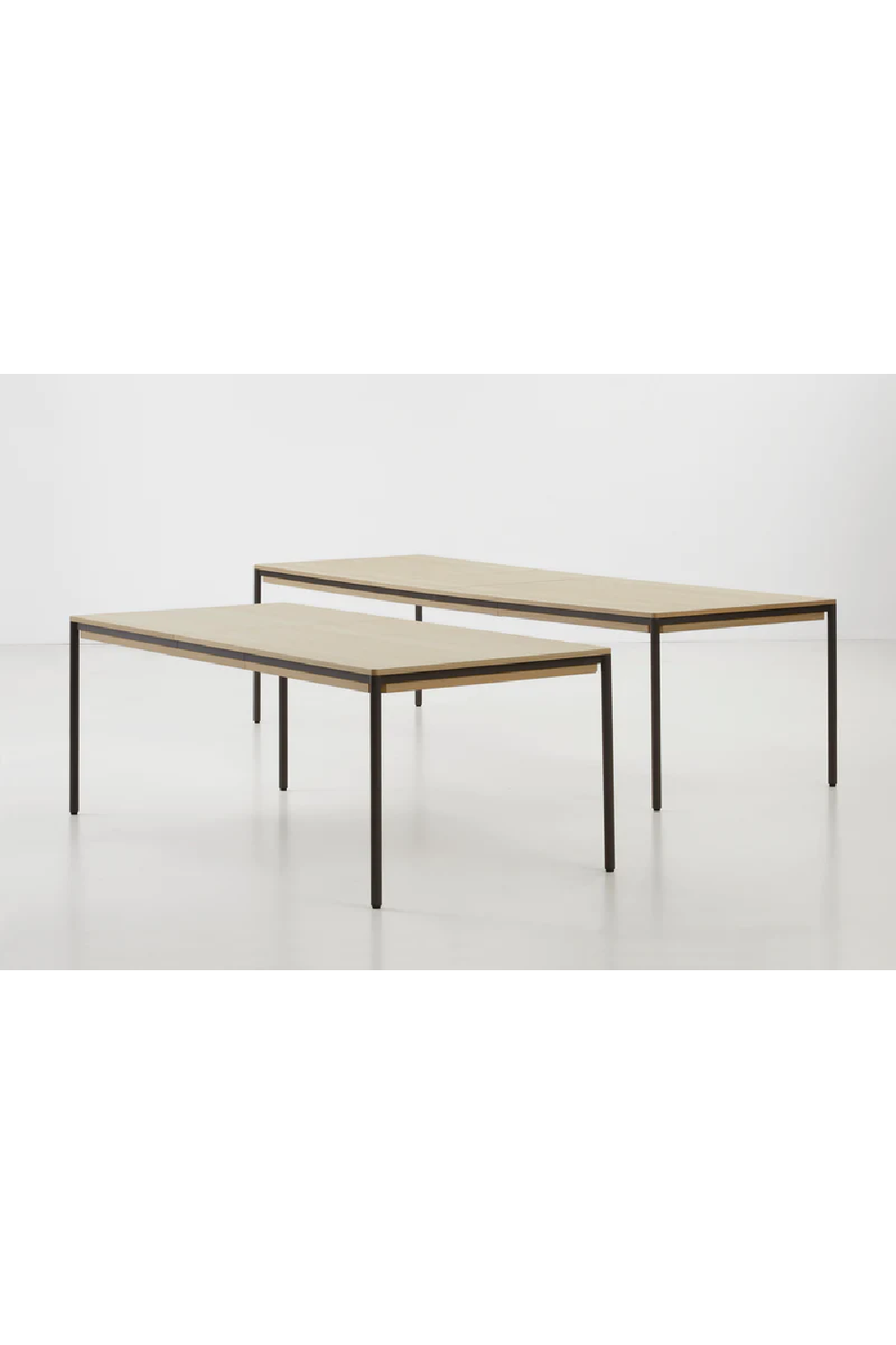 Oak Extendable Dining Table | WOUD Piezas、mySite、neckold