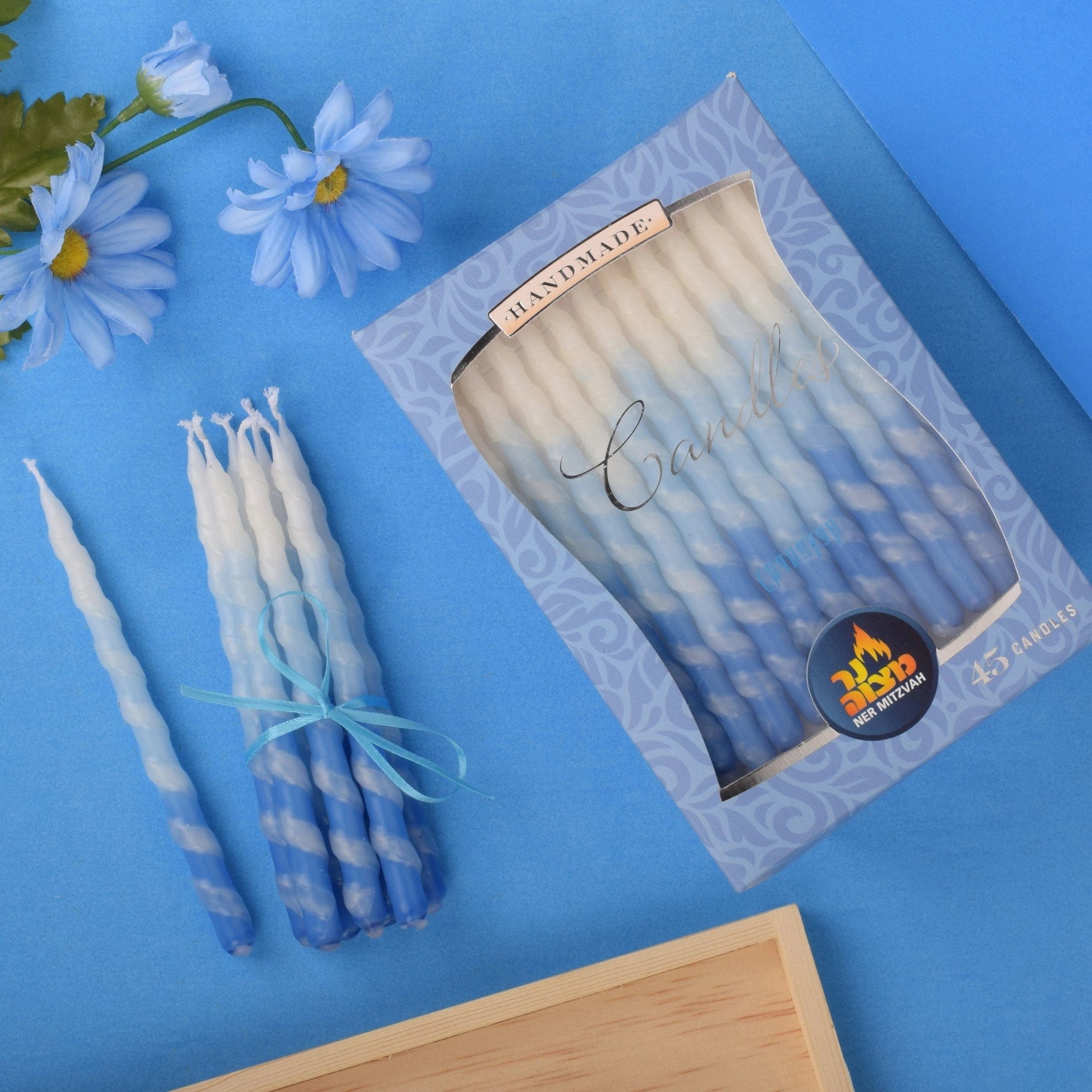 Blue and White Spiral Hanukkah Menorah Candles、mySite、topwebapps