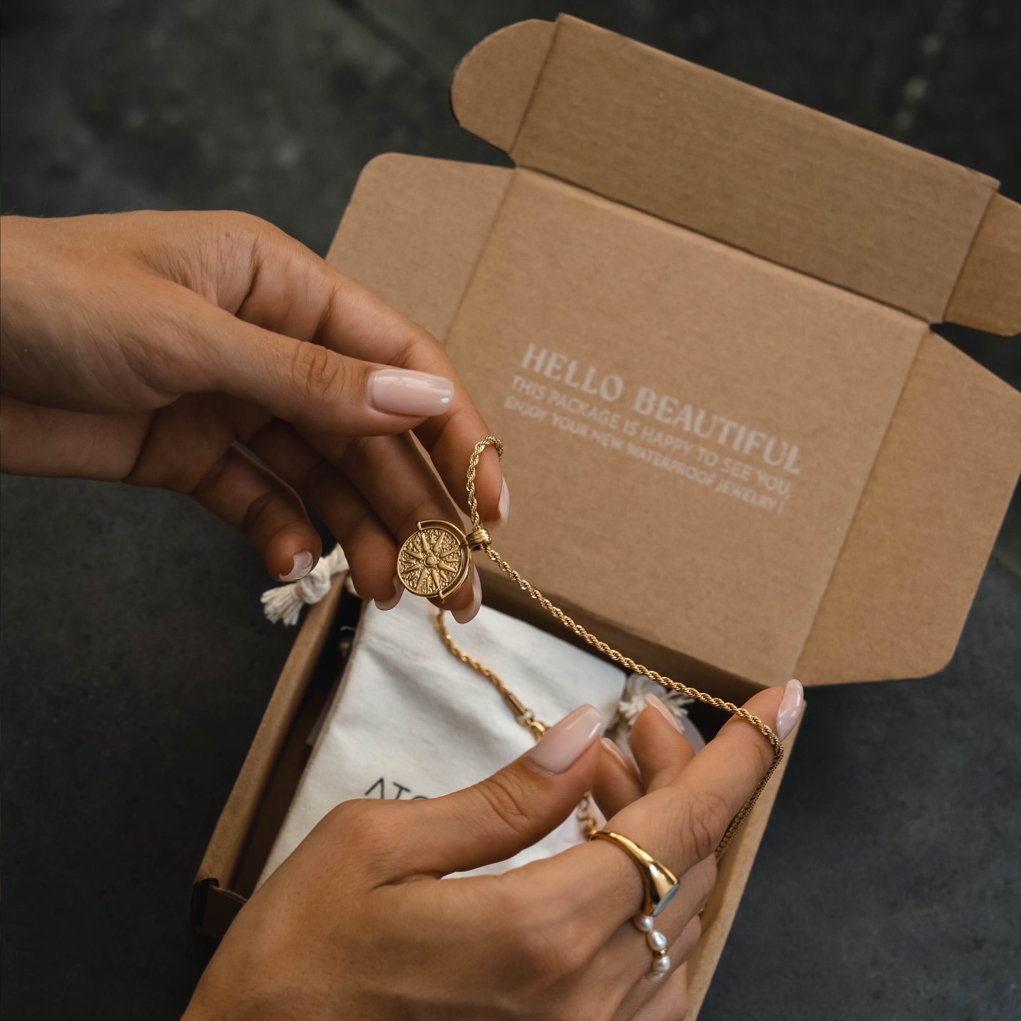 Golden Sun Necklace、mySite、hinf8tx79