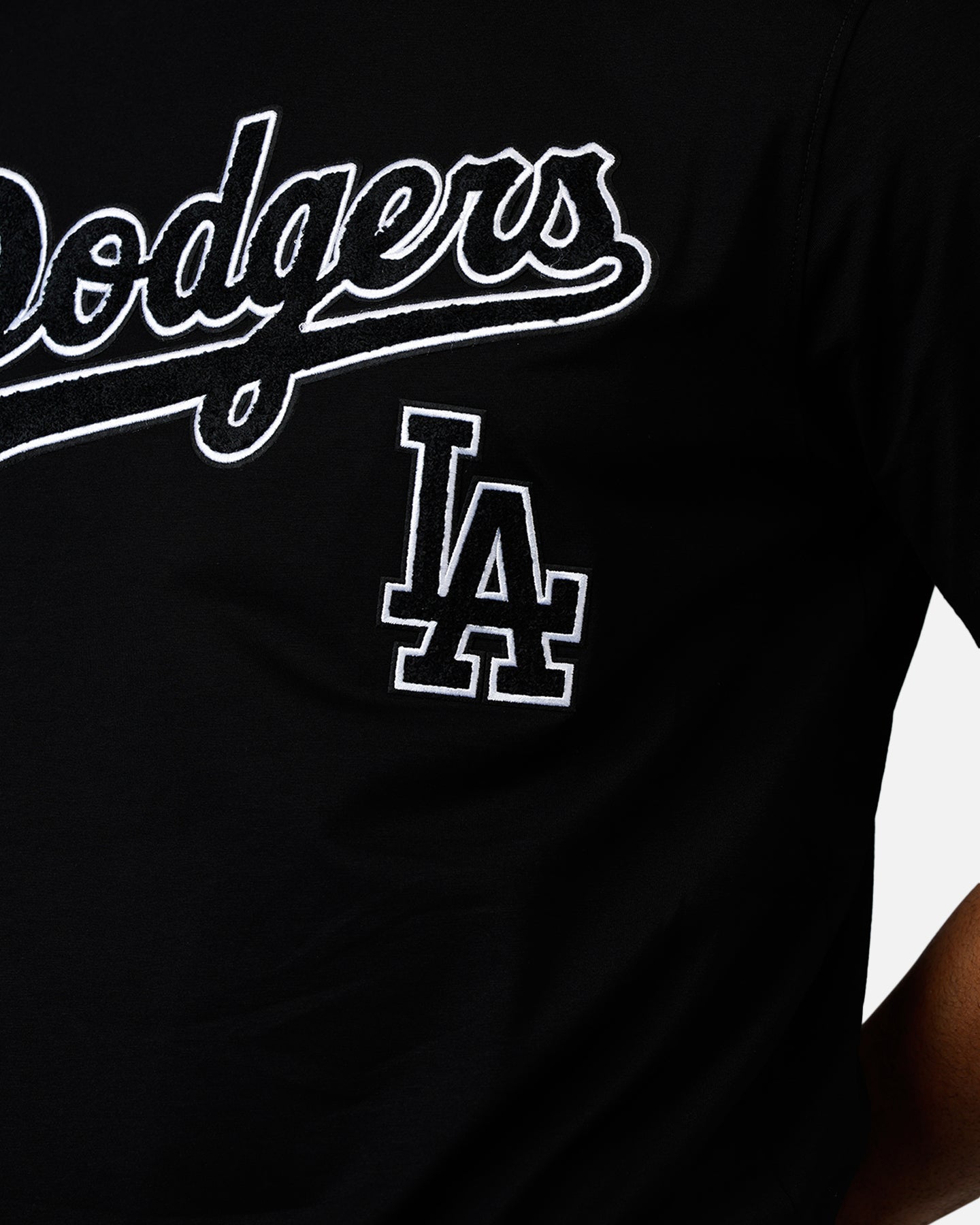 Pro Standard Los Angeles Dodgers Chenille T-Shirt Black、mySite、zt4zffjzw