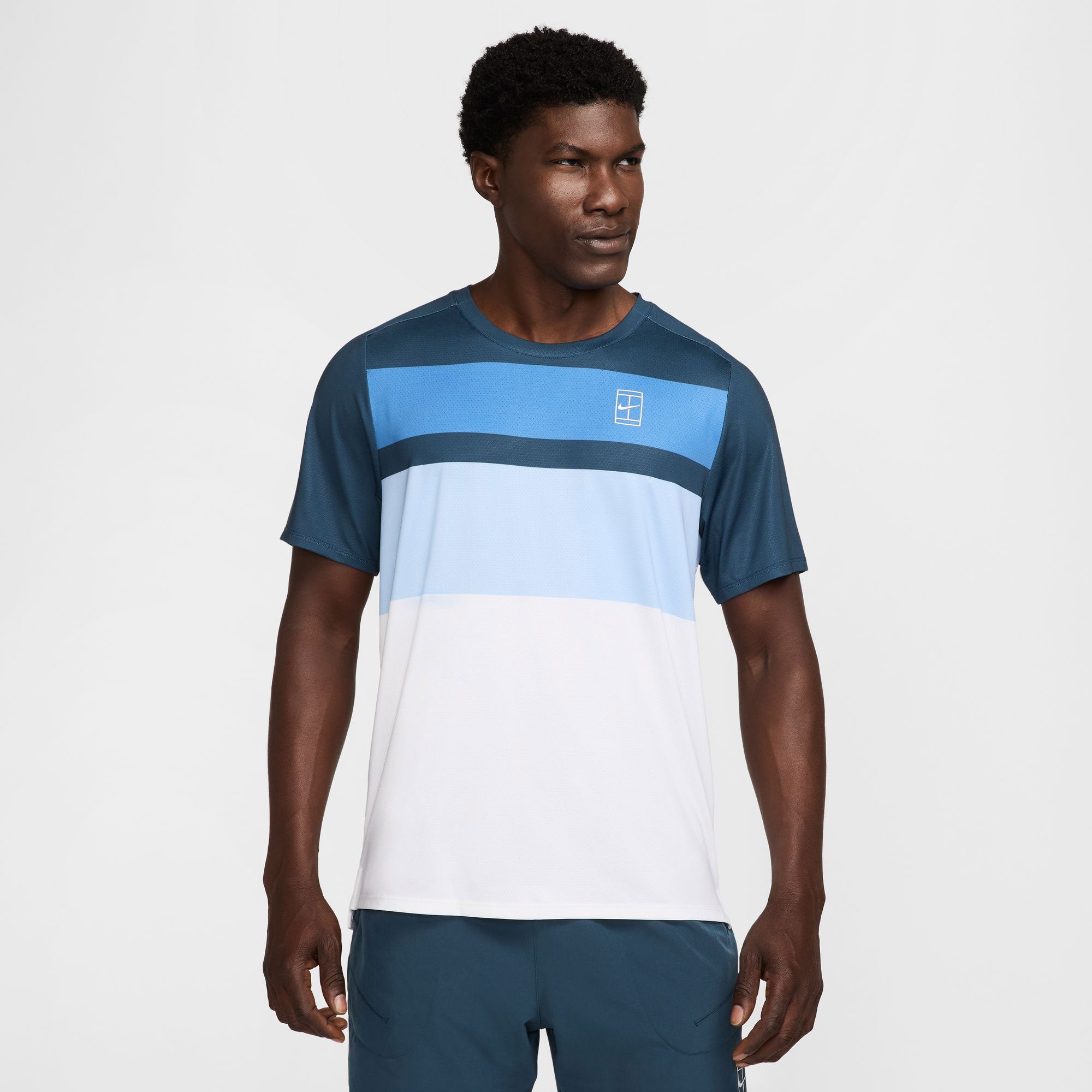 NikeCourt Advantage Men's Dri-FIT Printed Tennis Shirt