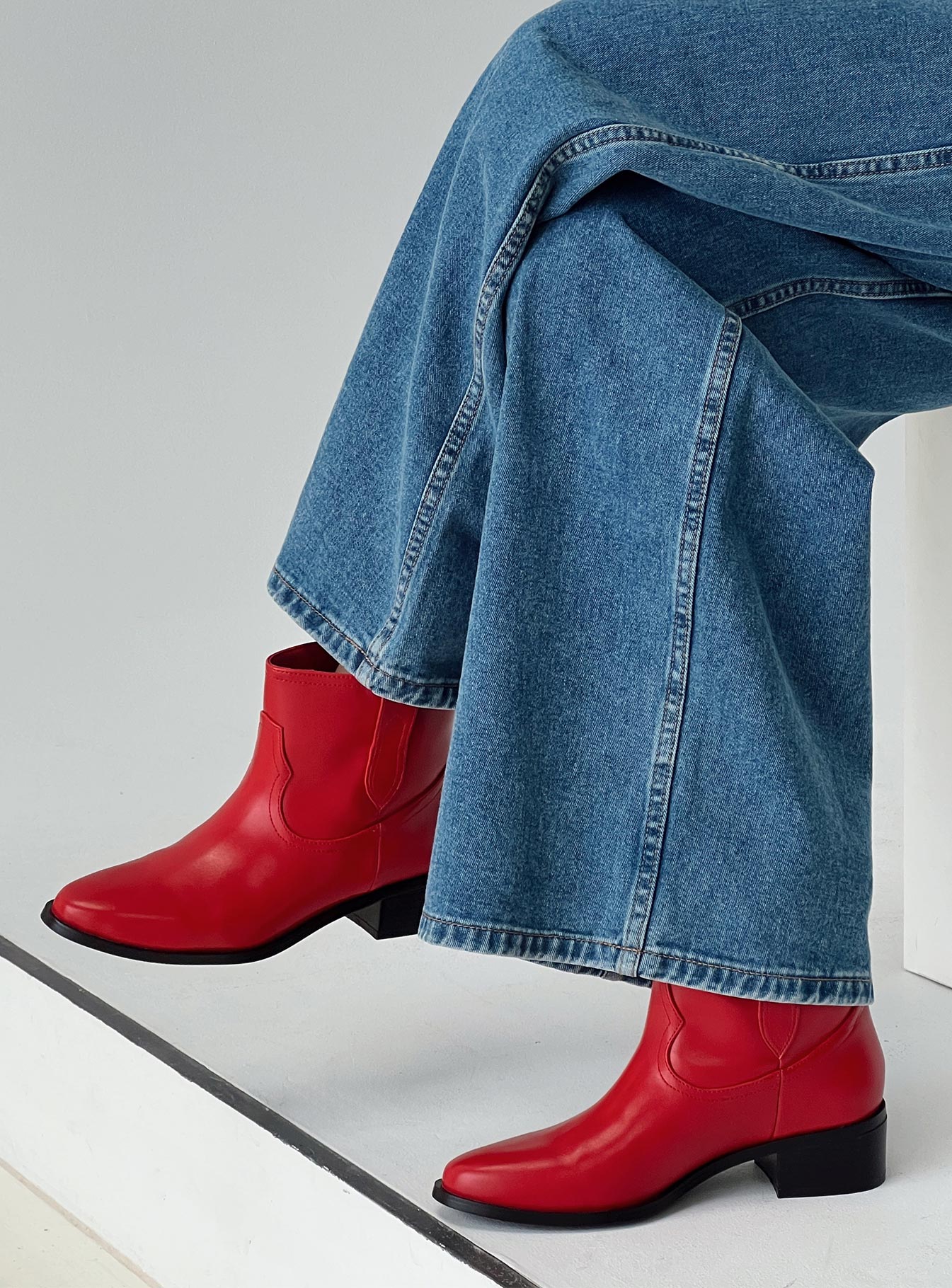 Lunas Boots Red、mySite、solidvoid