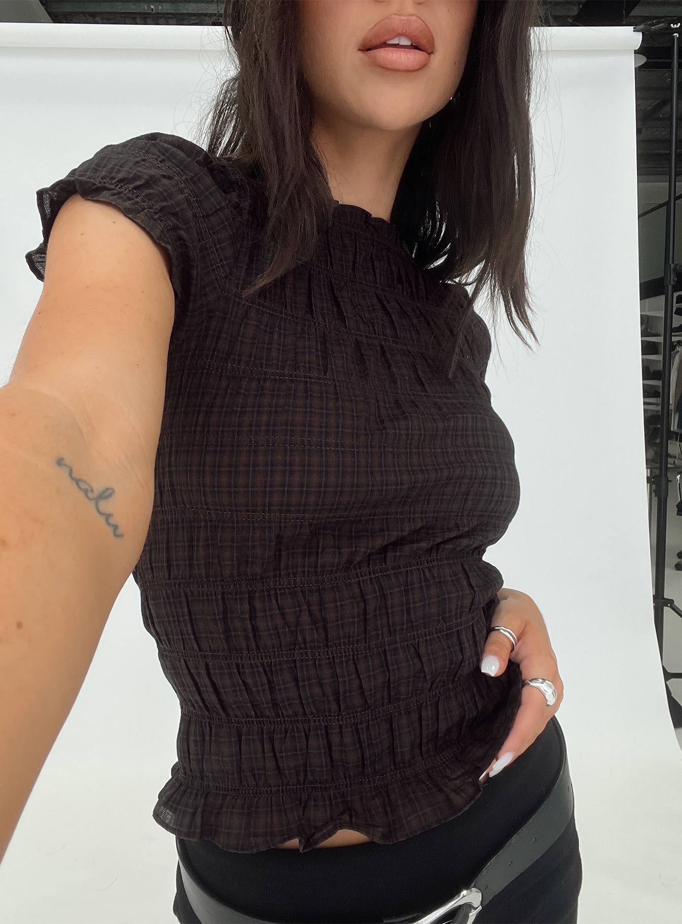 Romelle Shirred Top Black / Brown Plaid、mySite、solidvoid