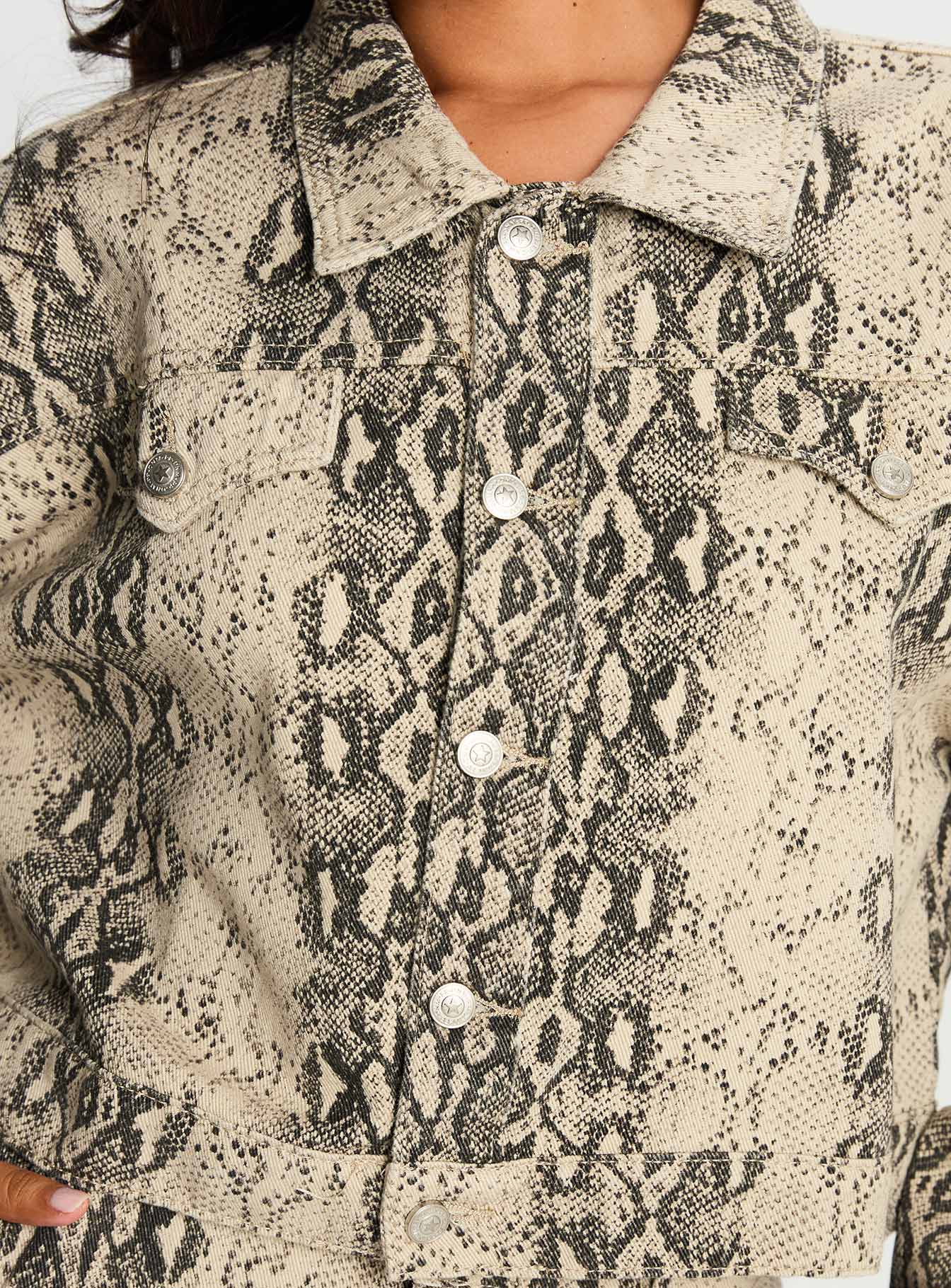 Venom Jacket Snake、mySite、solidvoid