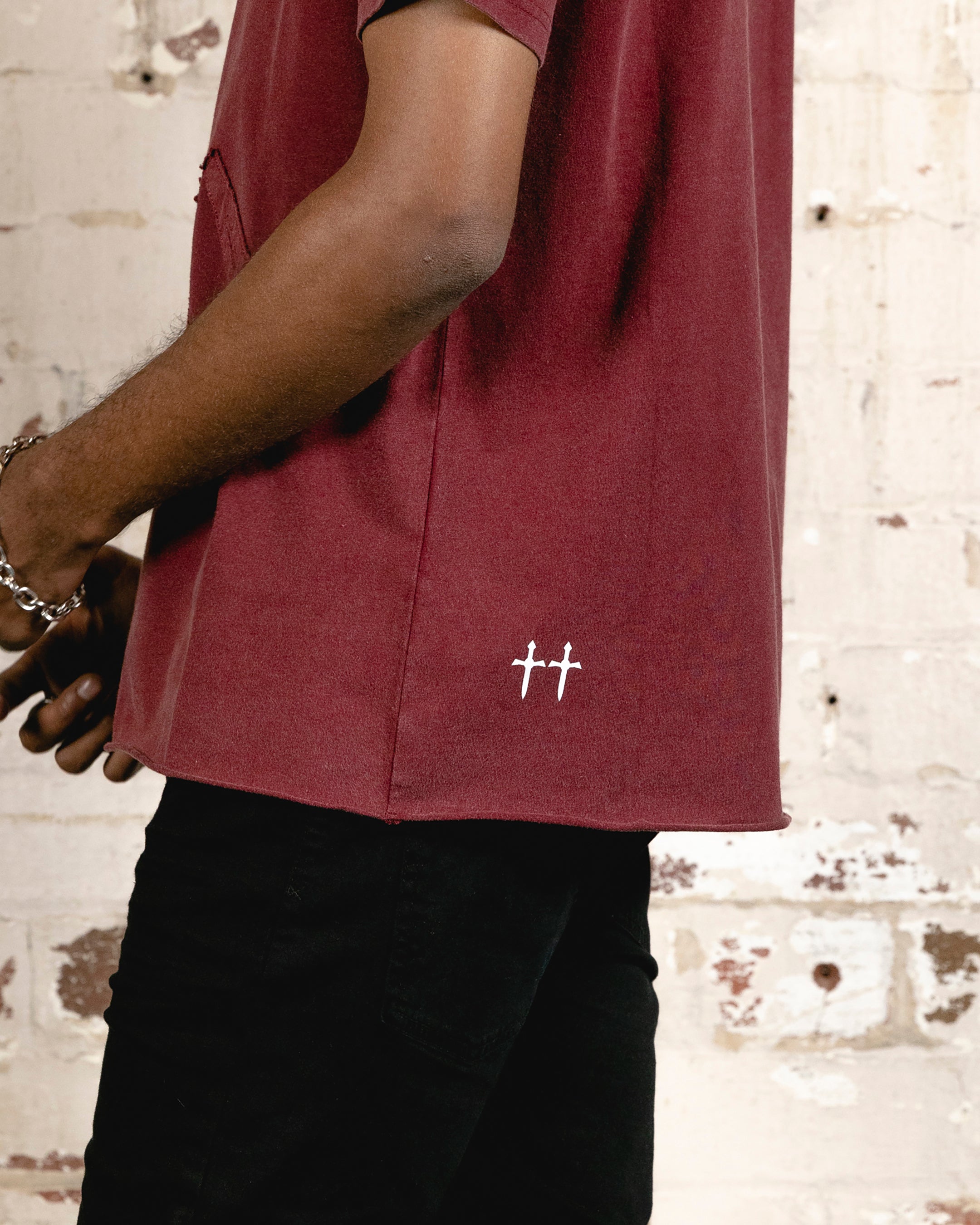 Saint Morta State Of Morta Appliqué T-Shirt Vintage Lava、mySite、zt4zffjzw