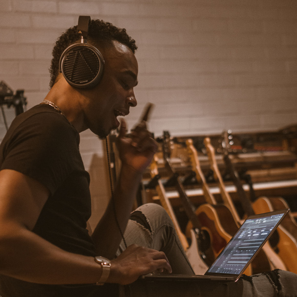  Audeze - MM-100、mySite、merchandisen