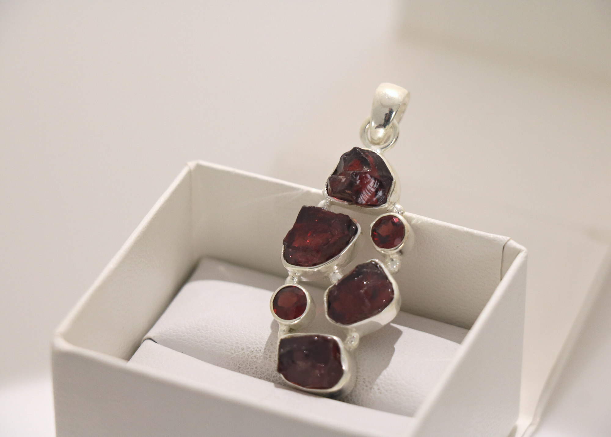 Garnet Pendant (Sterling Silver)、mySite、topwebapps