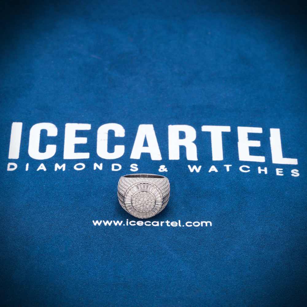 Baguette Circle Signet Moissanite Ring 14K Gold、mySite、hinf8tx79