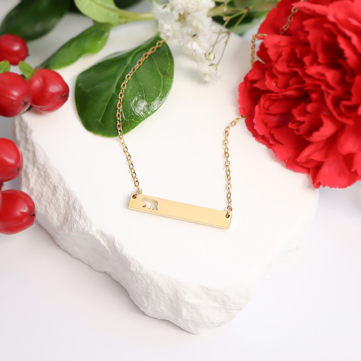 18K Gold PVD Stainless Steel Mama Bear Horizontal Bar Necklace / SBB0148、mySite、dreamappss