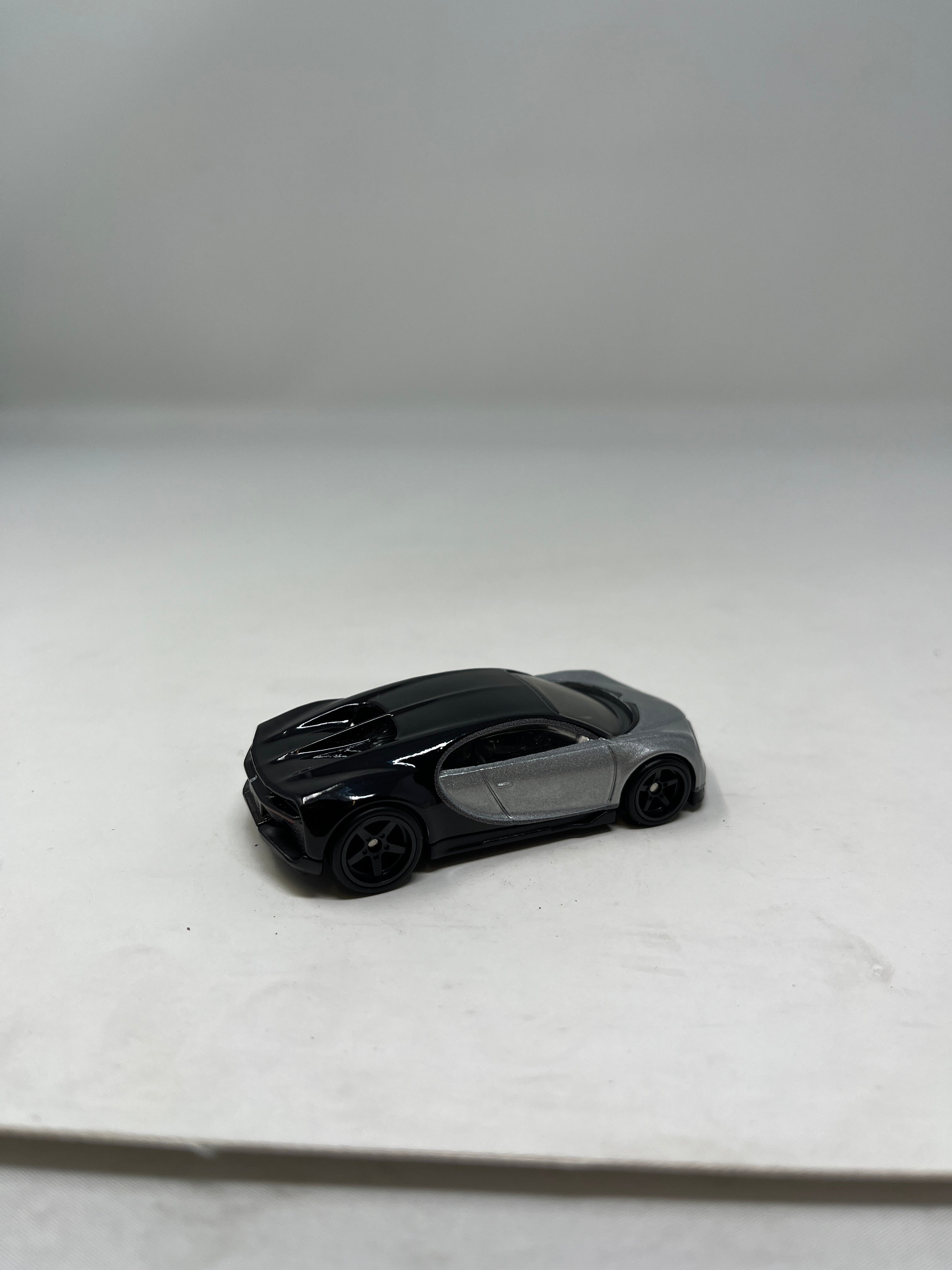 2016 Bugatti Chiron * Silver * Hot Wheels 1:64 scale Loose diecast、mySite、hgirdovlk
