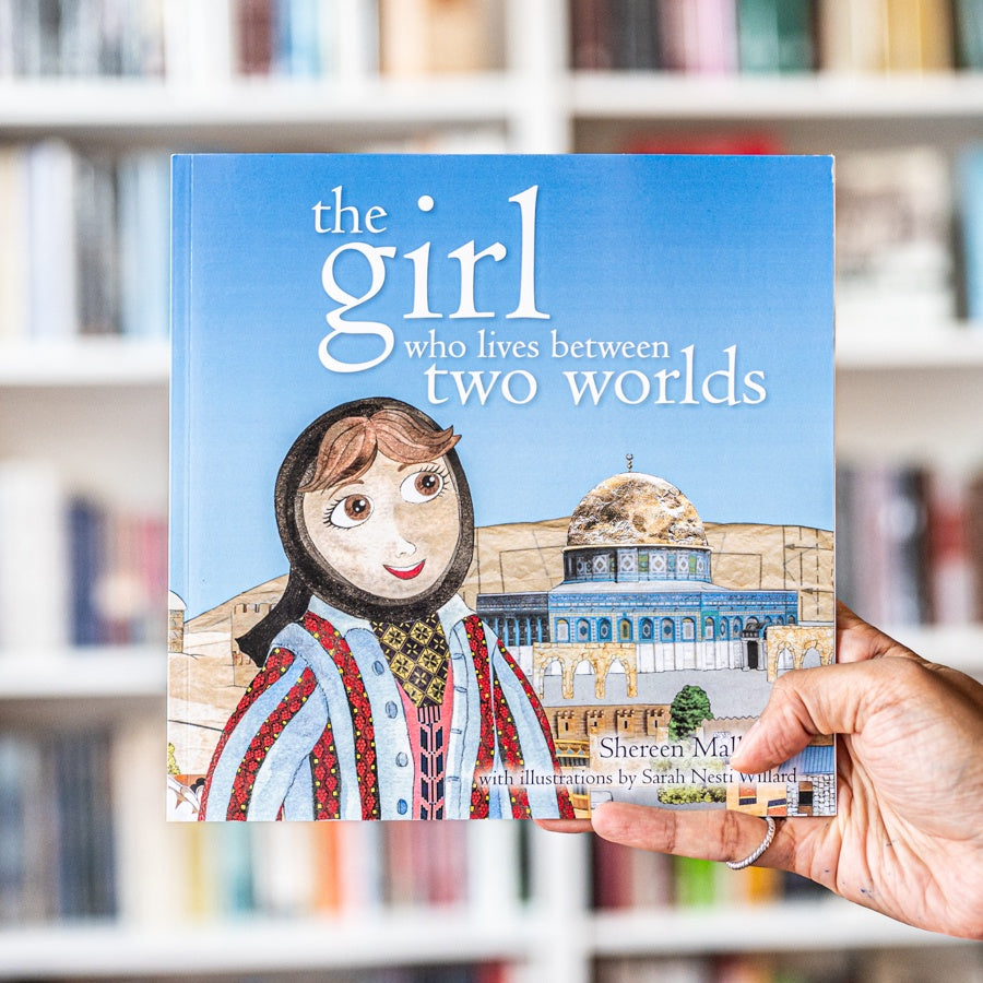 The Girl Who Lives Between Two Worlds、mySite、topwebapps