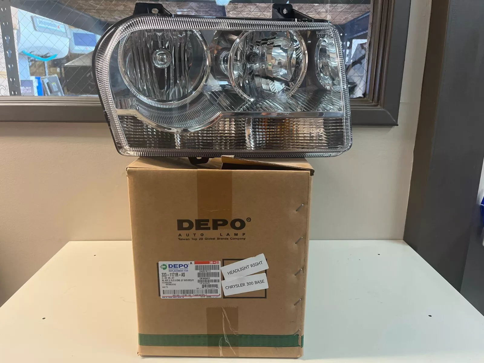 NEW DEPO 2005-2007 Chrysler 300 Passenger Side - 333-1171R-AS、mySite、nflplayoffbracketp