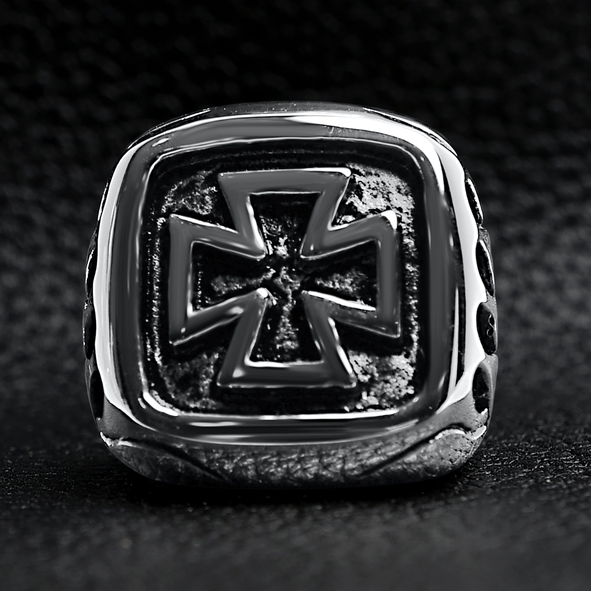 Stainless Steel Large Maltese Cross with Flame Accents Signet Ring / SCR4008、mySite、dreamappss