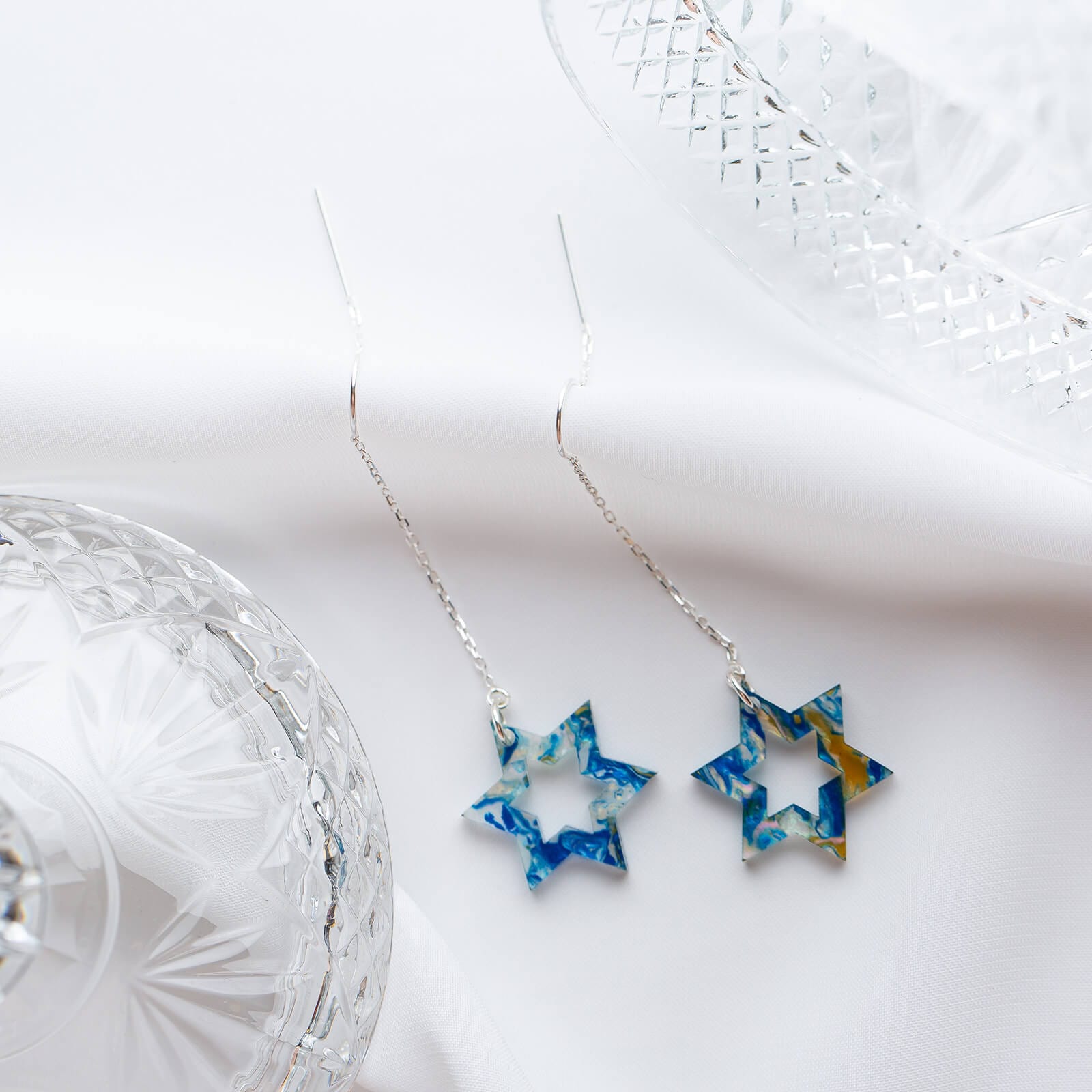 Magen Blue Marble and Silver Threader Earrings、mySite、topwebapps