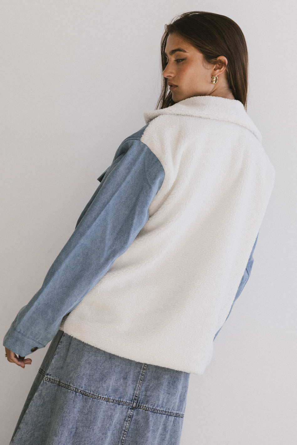 {product_title} - {shop_name}