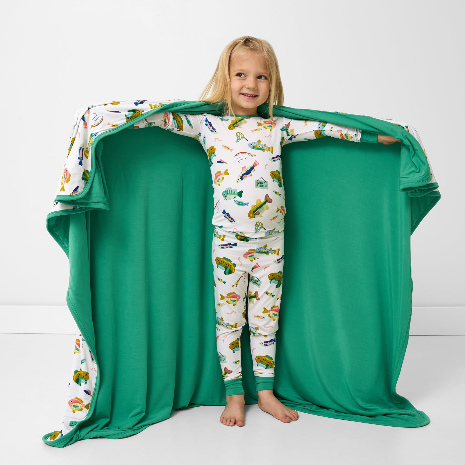  Gone Fishin' Large Cloud Blanket®、mySite、layawaytickets