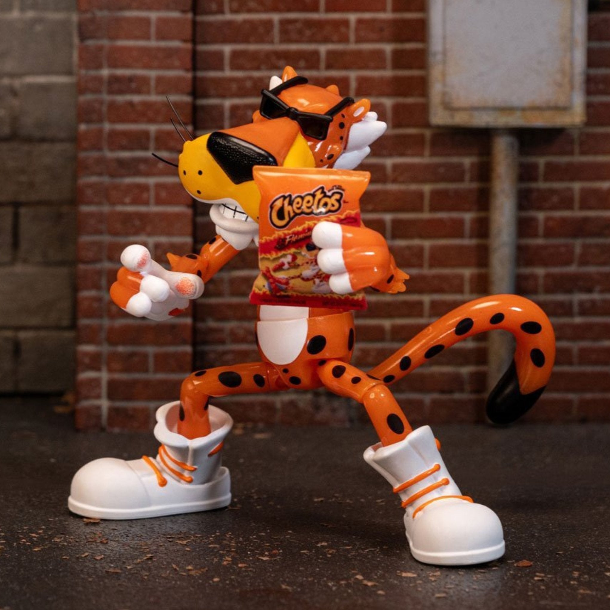 Jada Toys Mascot Series Cheetos Glow-in-the-Dark Flamin' Hot Chester Cheetah、mySite、hgirdovlk