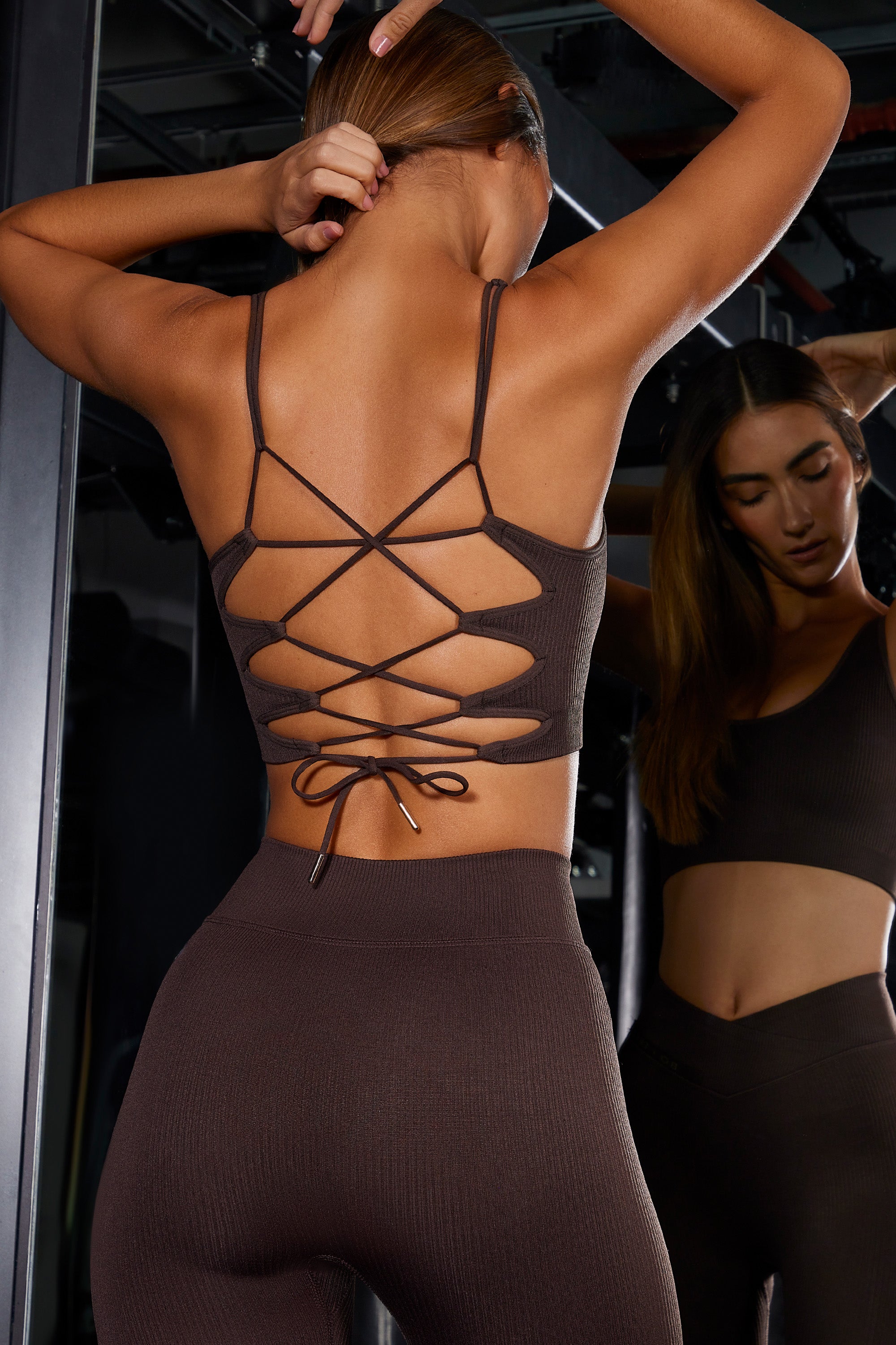 Open Back Plunge Neck Sports Bra in Brown、mySite、solidvoid