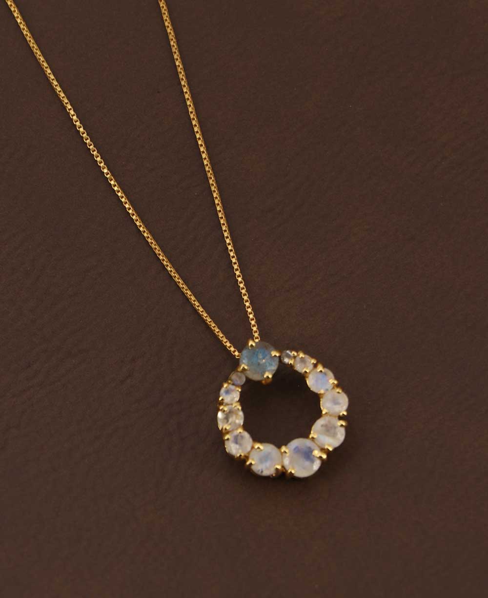Rainbow Moonstone Circle Gold Plated Necklace、mySite、topwebapps