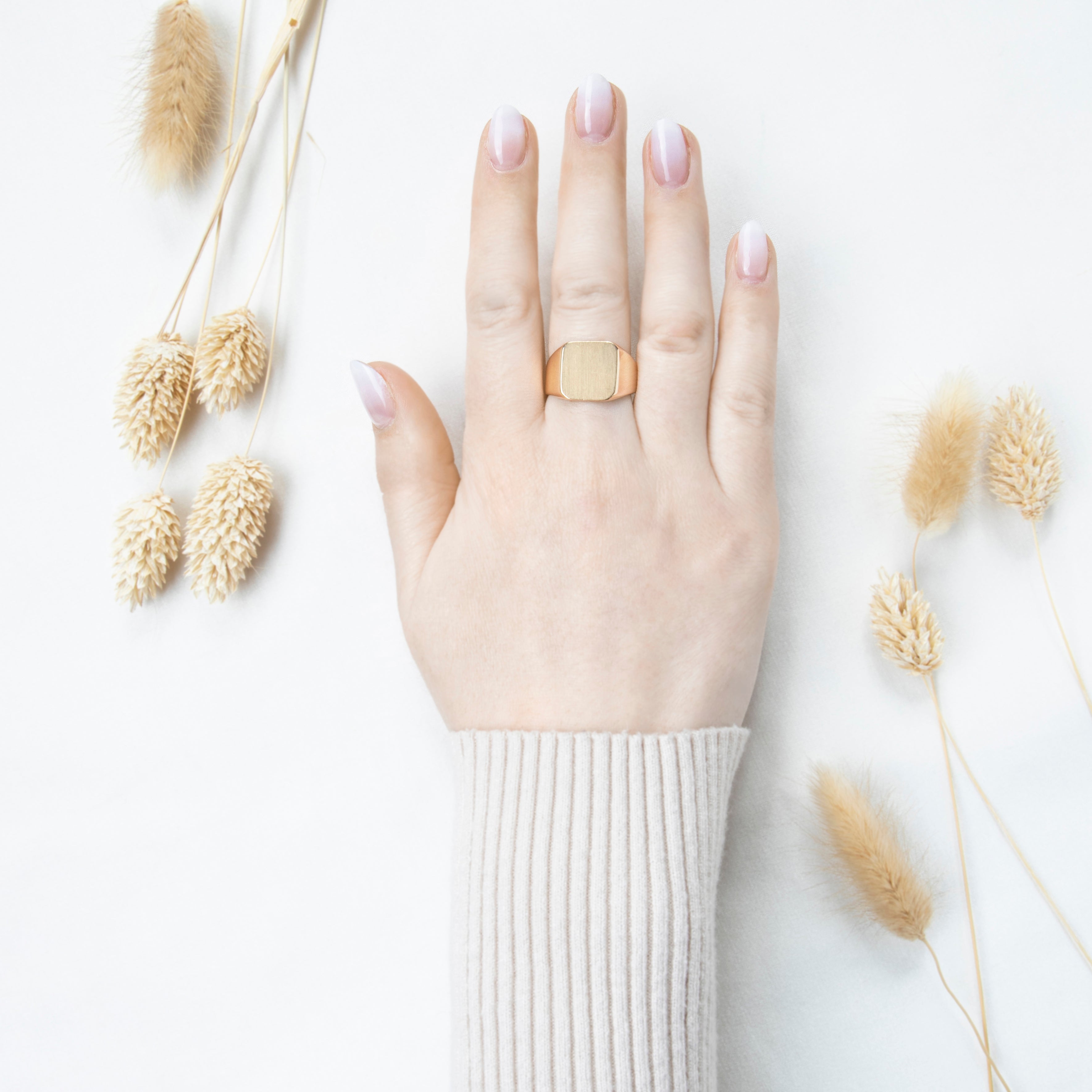 Vintage Heavy 14k Yellow Gold Brushed Finish Signet Ring 10、mySite、hinf8tx79