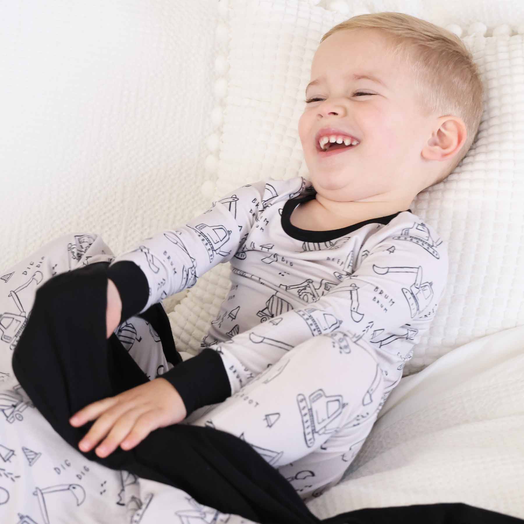  Doodle Dozers Two Piece Pajama Set、mySite、layawaytickets