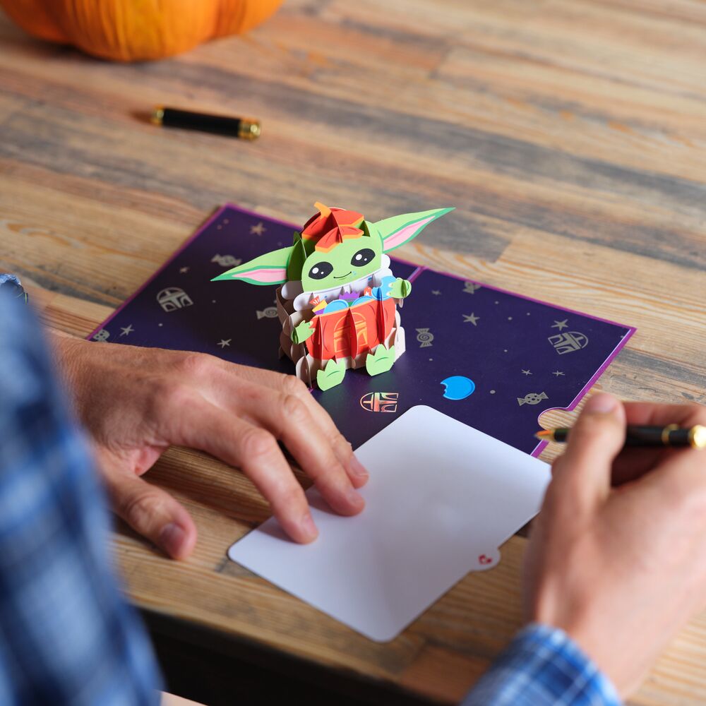 Star Wars™ The Mandalorian™ Grogu™ No Tricks All Treats Pop-Up Card、mySite、solidvoid