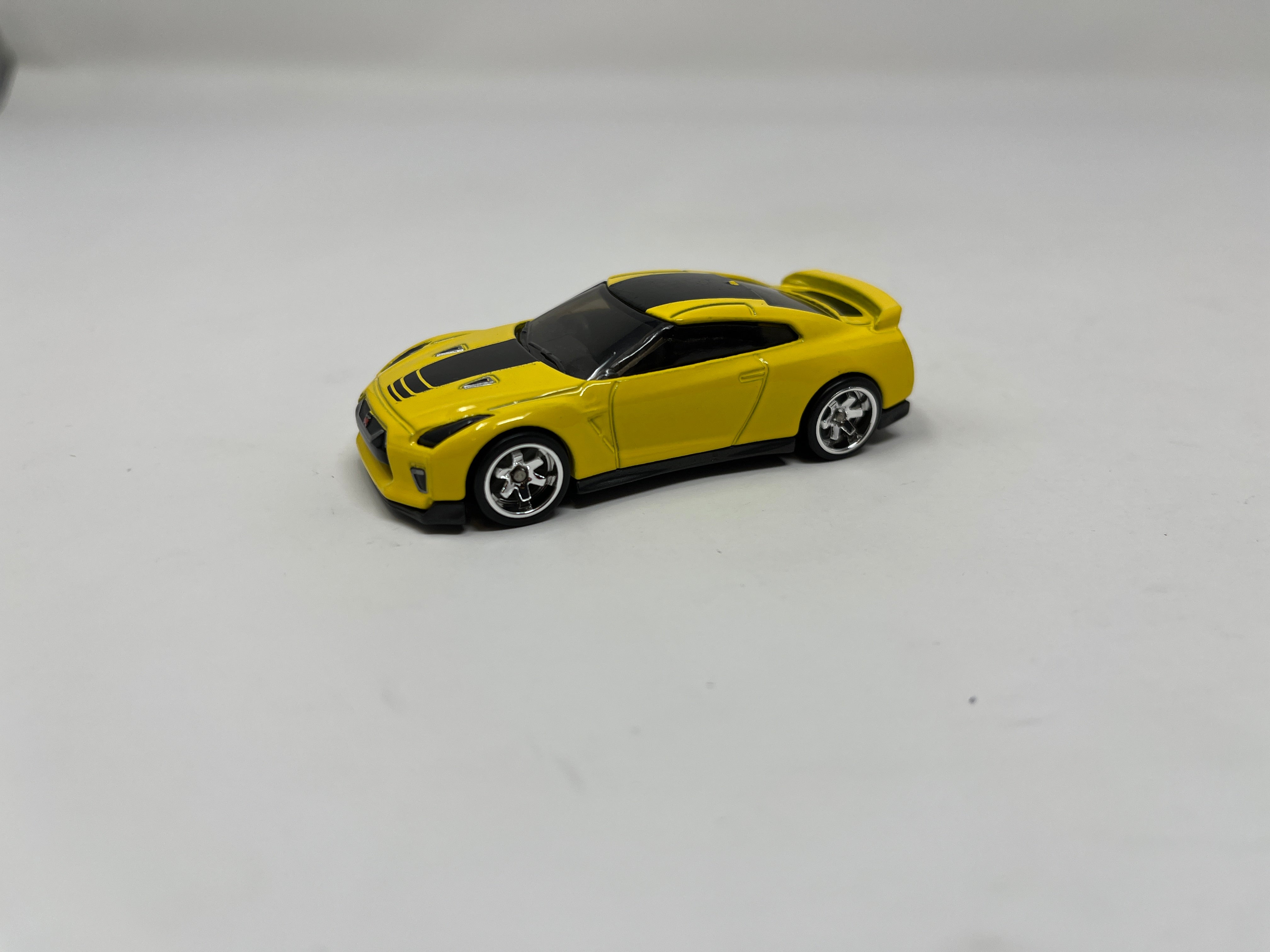 '17 Nissan Skyline GT-R R35 * Hot Wheels 1:64 scale Custom Build w/ Rubber Tires、mySite、hgirdovlk