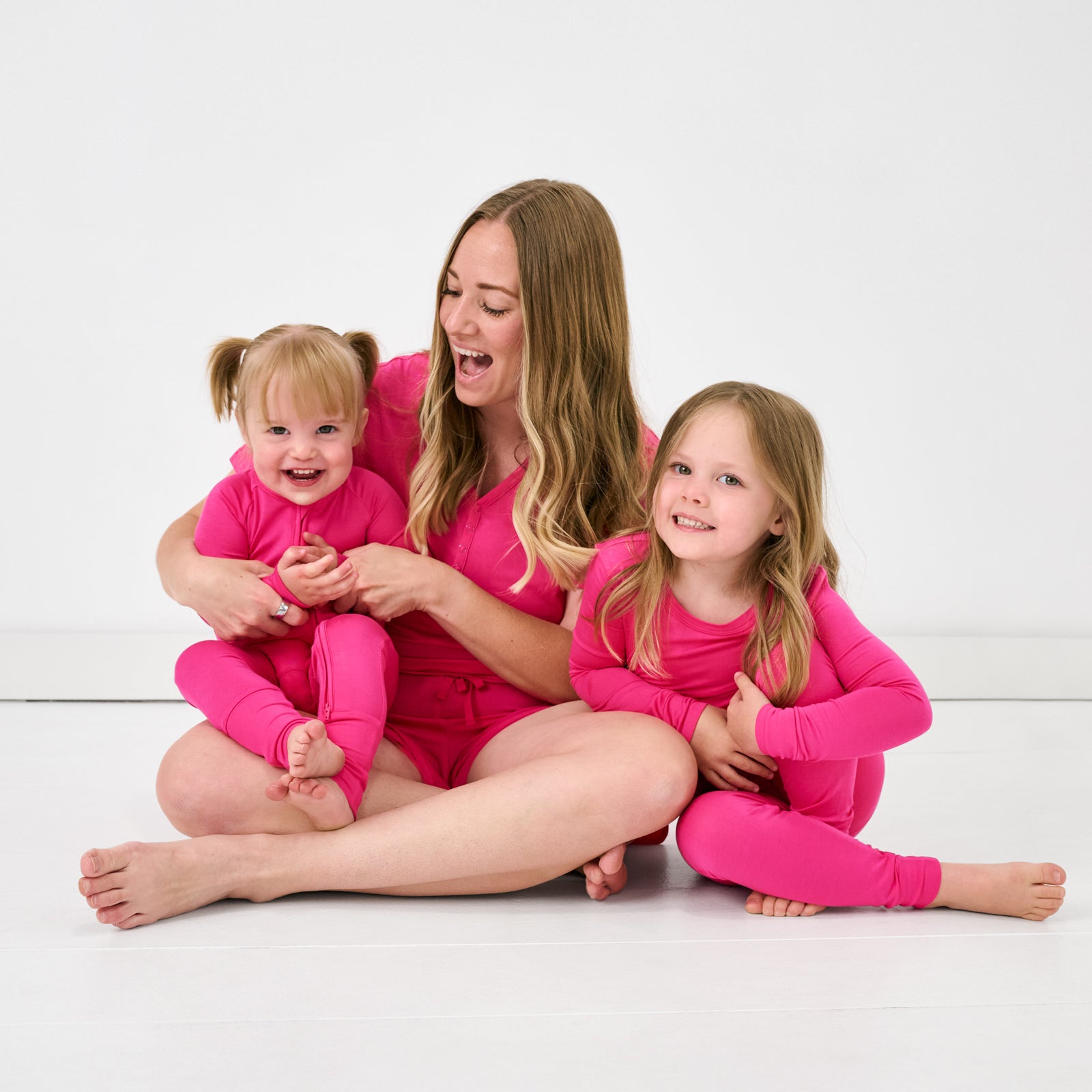  Mighty Magenta Two-Piece Pajama Set、mySite、layawaytickets