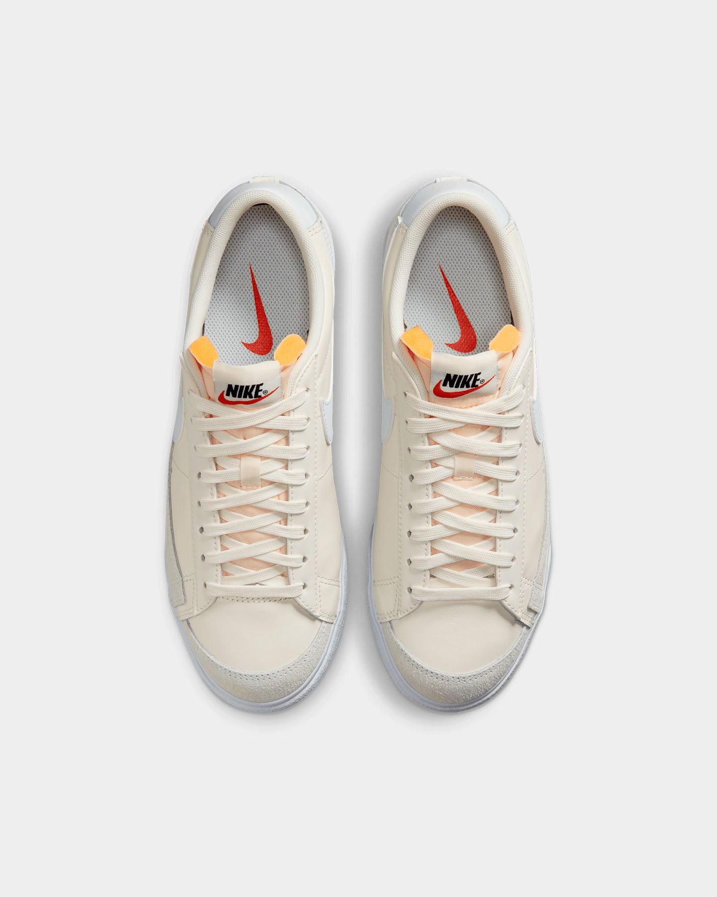 Nike Women's Blazer Low Platform Sail/White-White、mySite、zt4zffjzw