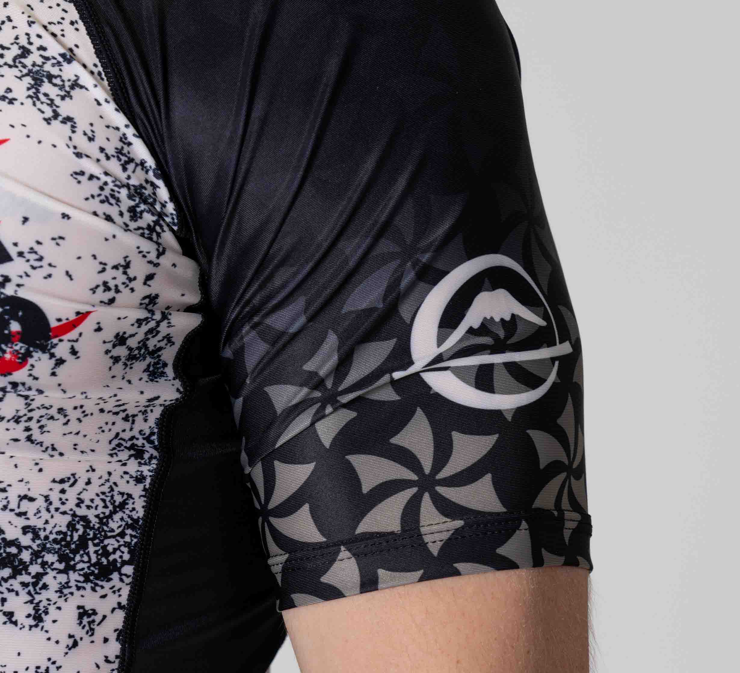 Six Blades Dragon Short Sleeve Flex Lite Rashguard、mySite、gigharbornorthrealestate