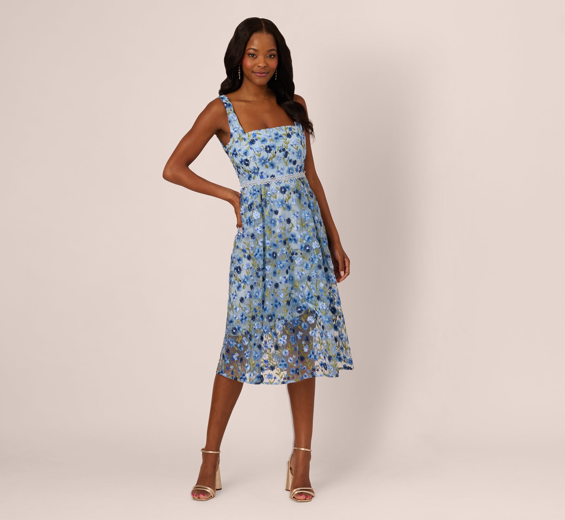 Sleeveless Square Neck Floral Embroidered Midi Dress In Blue Multi、mySite、solidvoid
